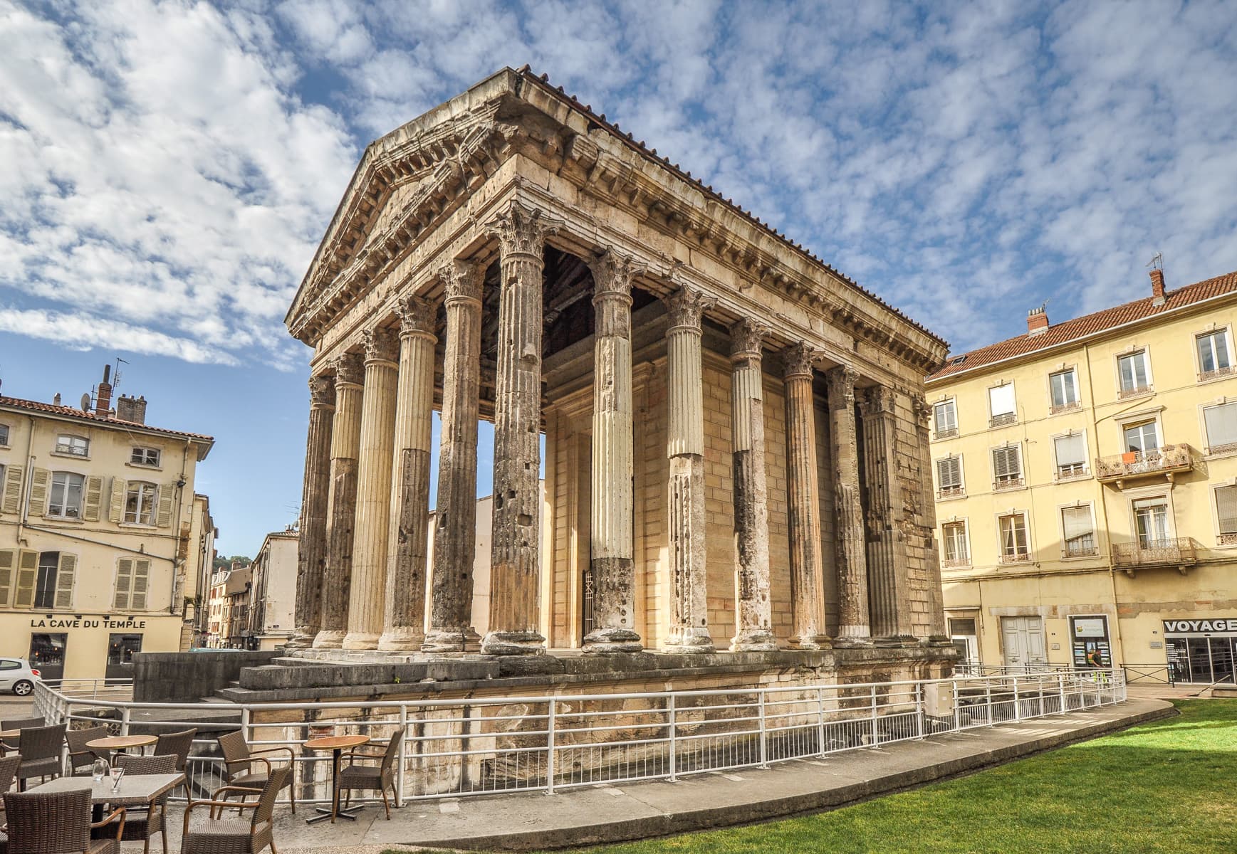 Temple of Augustus and Livia 2