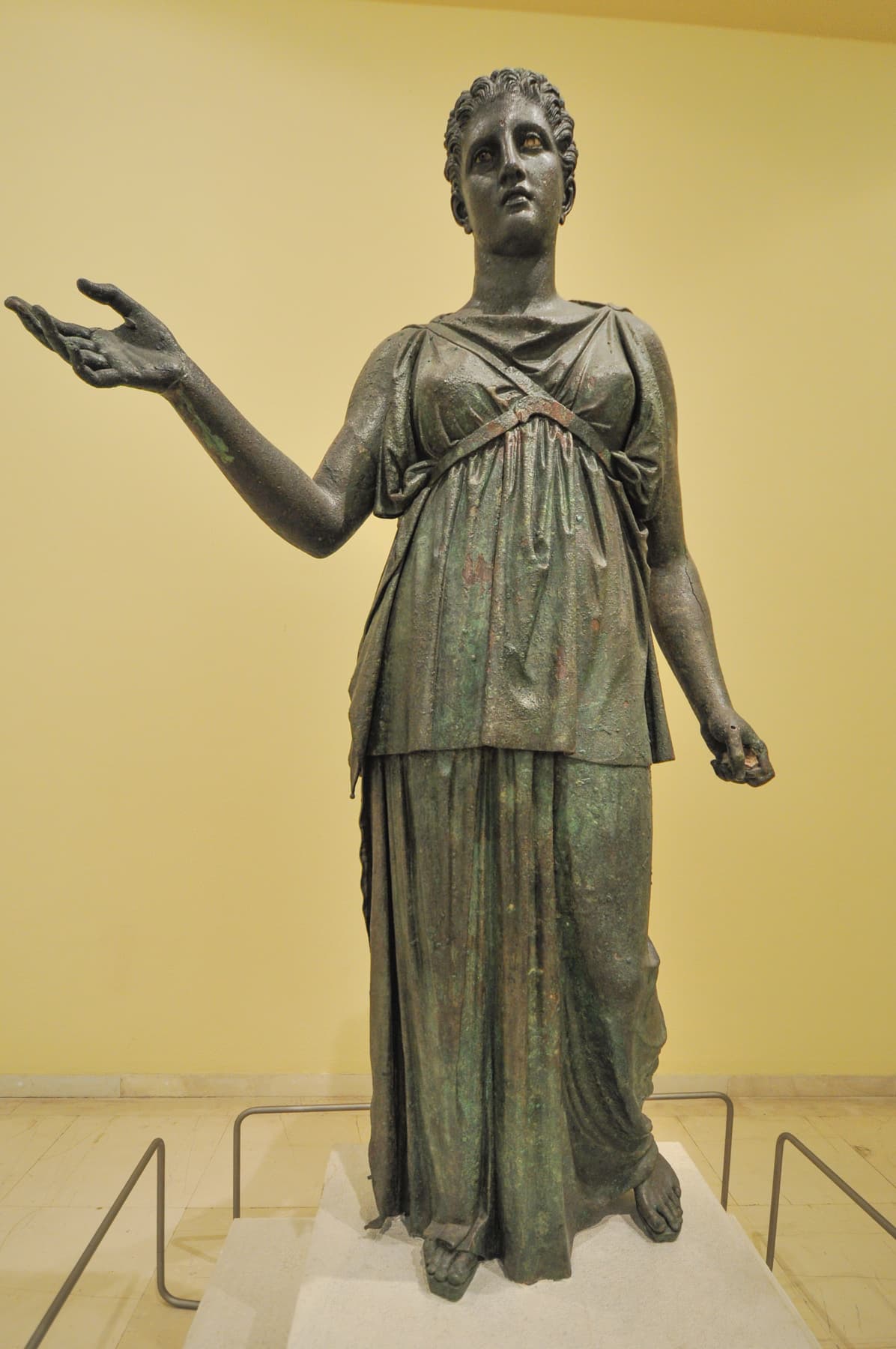 Artemis A Front