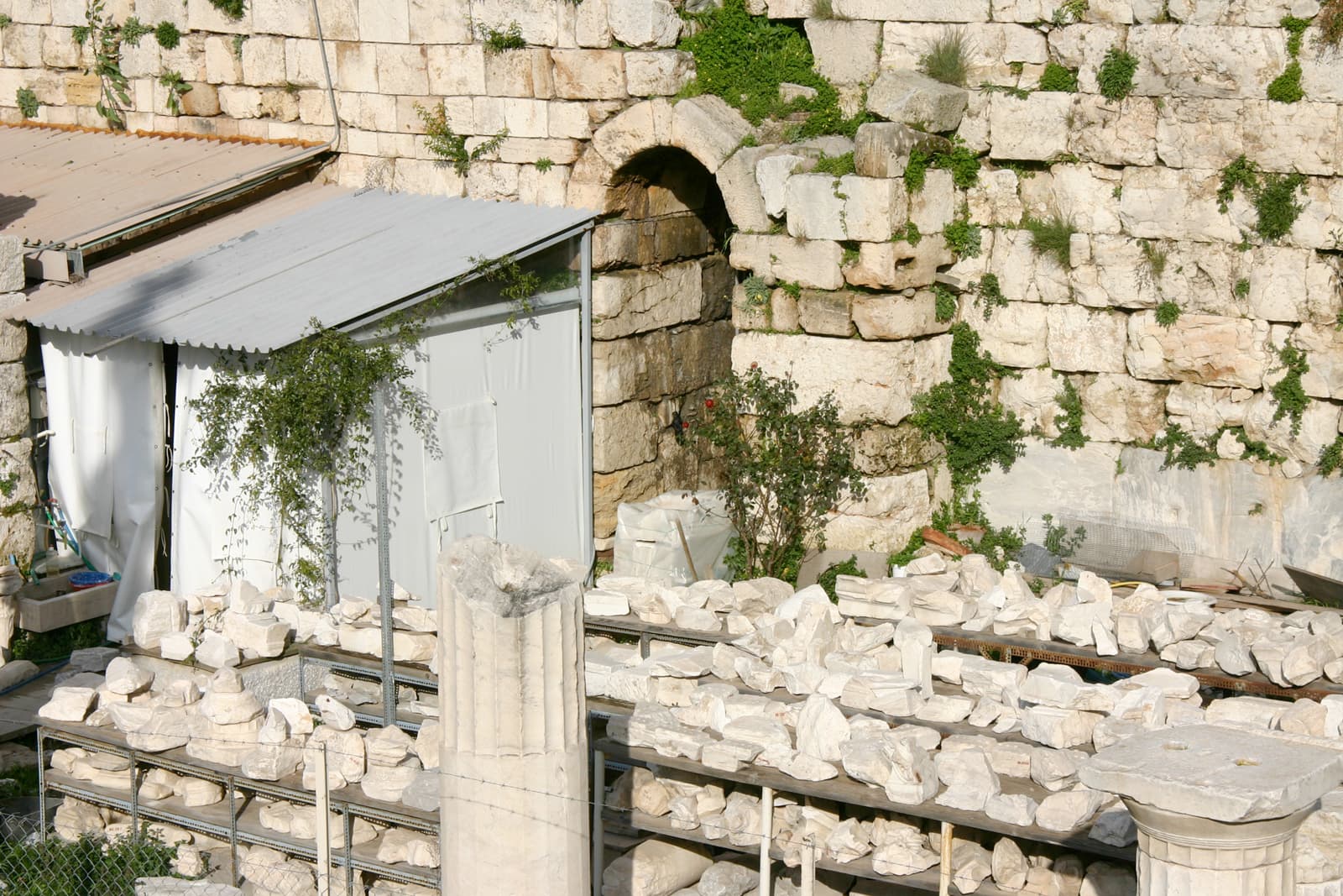 Asclepion (Spring Chamber)