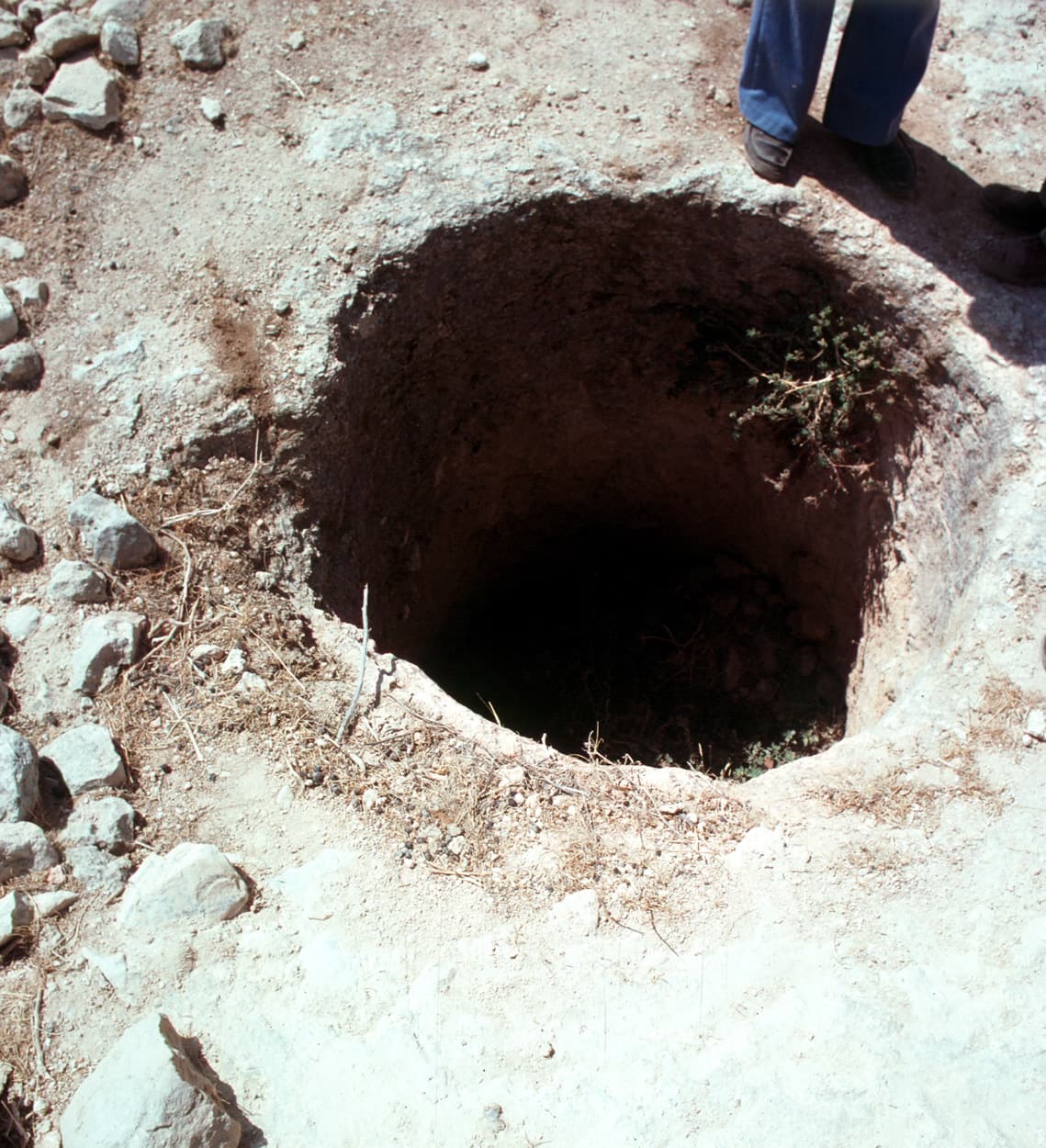 MB I Tomb Entrance