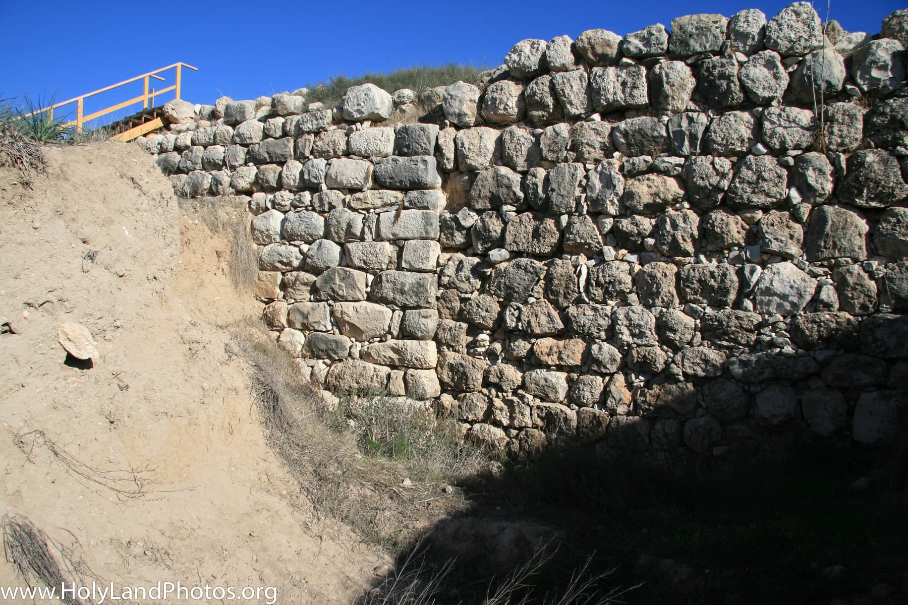 Palace Foundation Seam