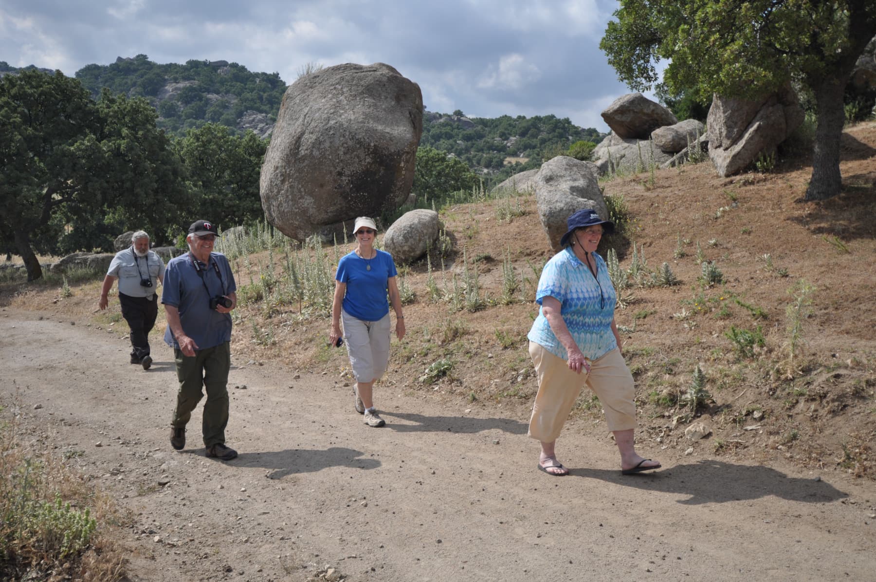 Hiking to the Column Quarry near Troas 2