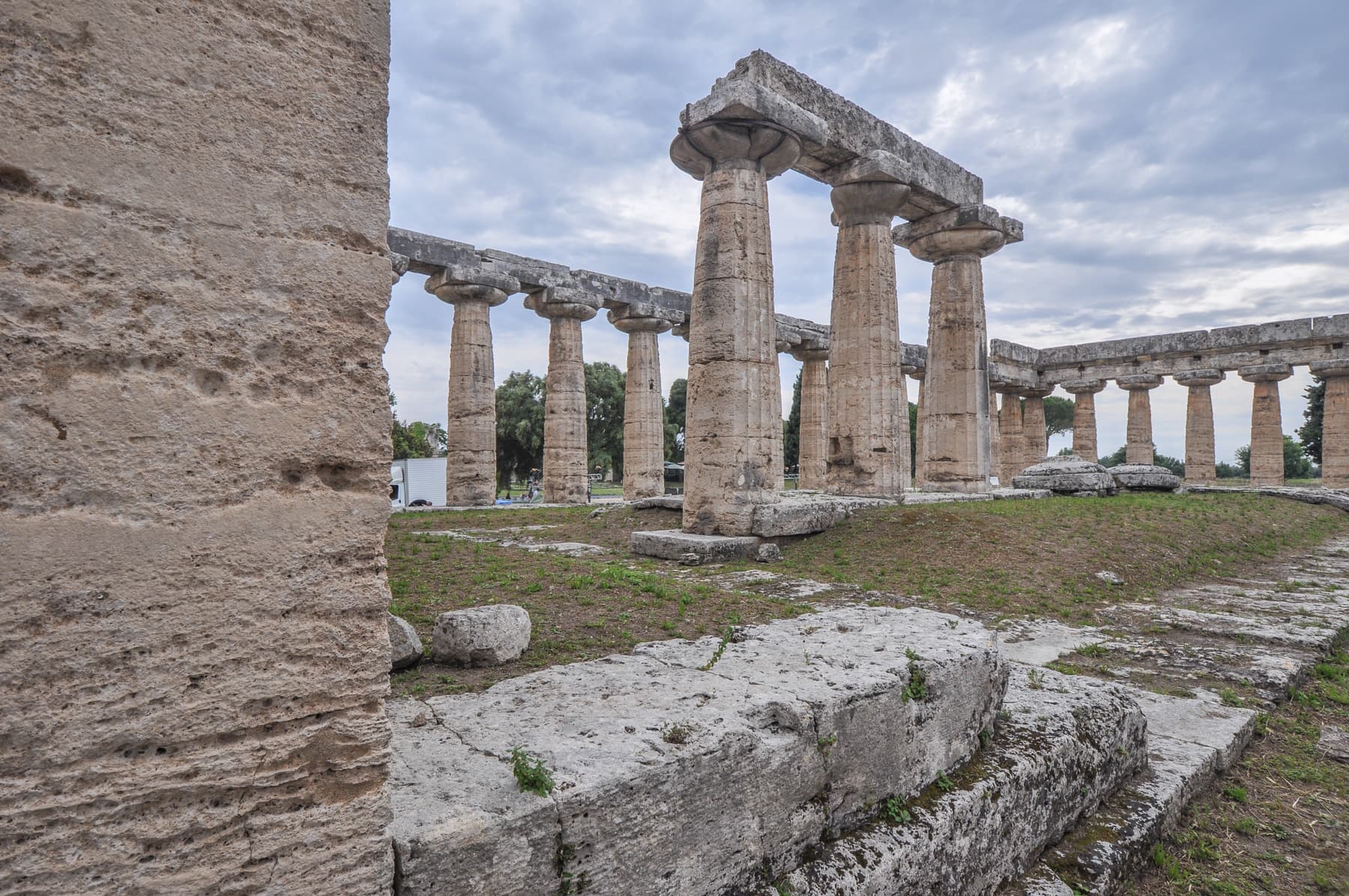 First Temple of Hera I Interior Dividers
