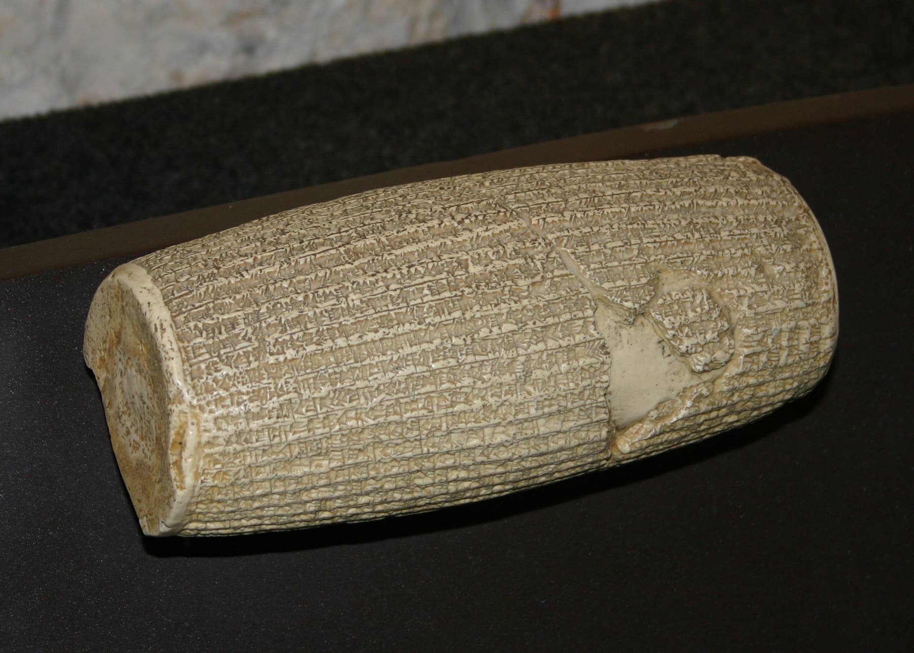 Cyrus Cylinder