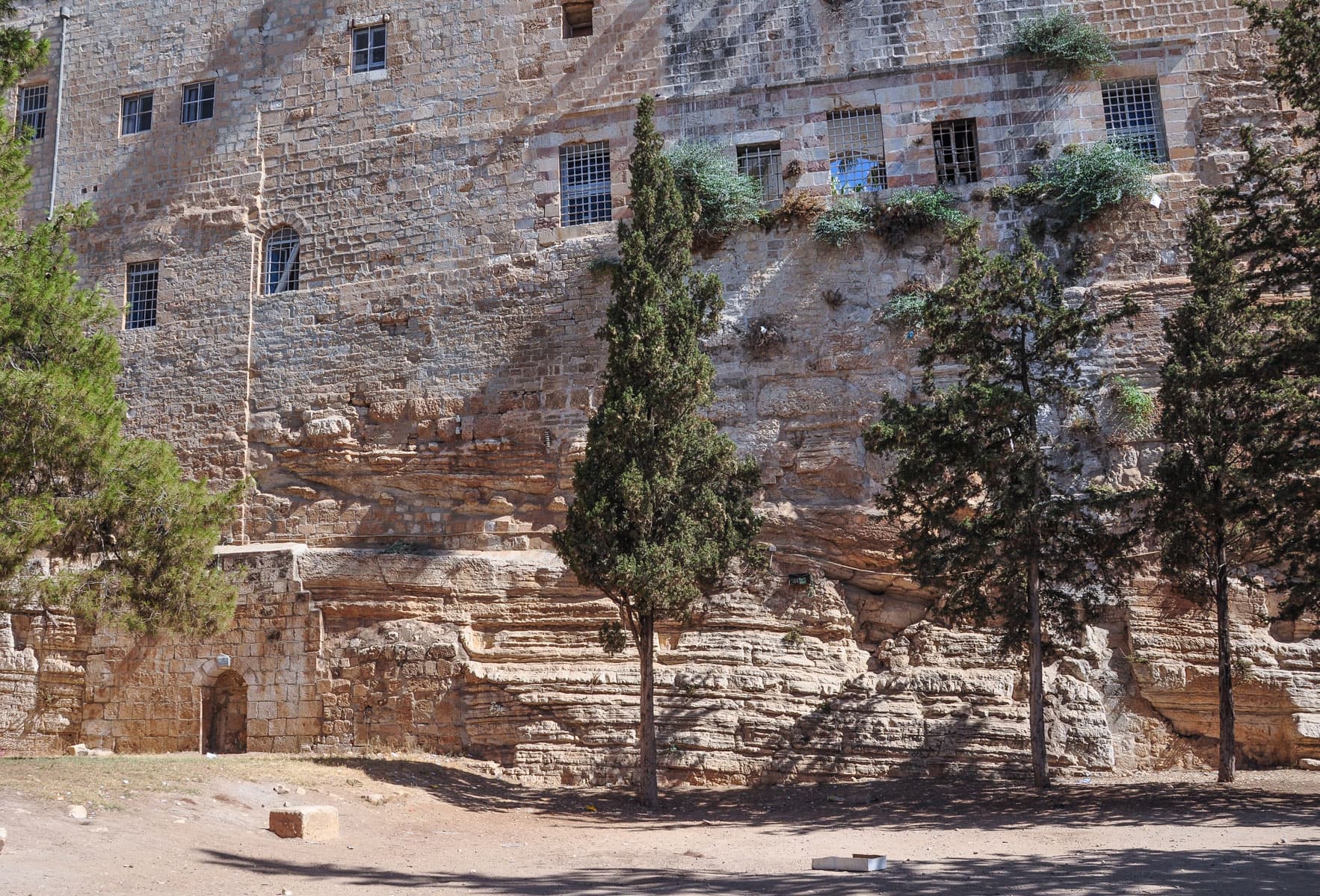 Rock Scarp 1