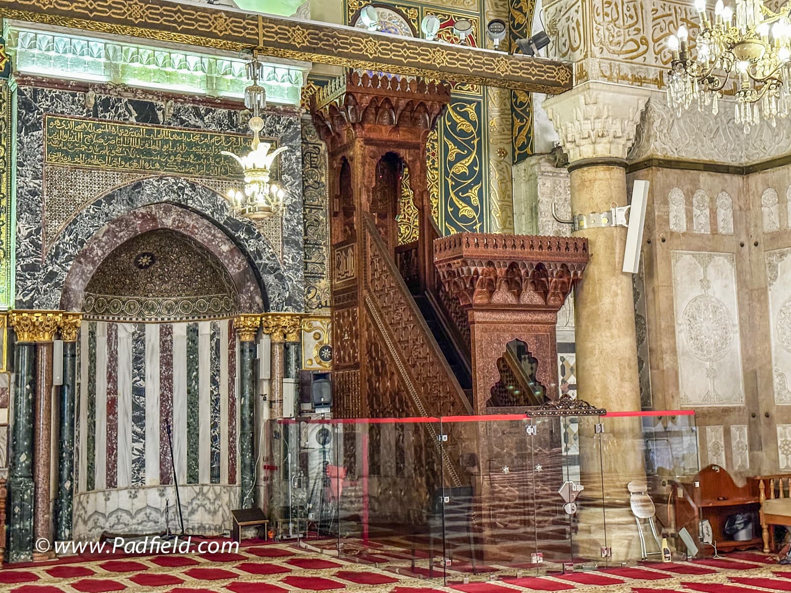 Mihrab and Minbar Detail