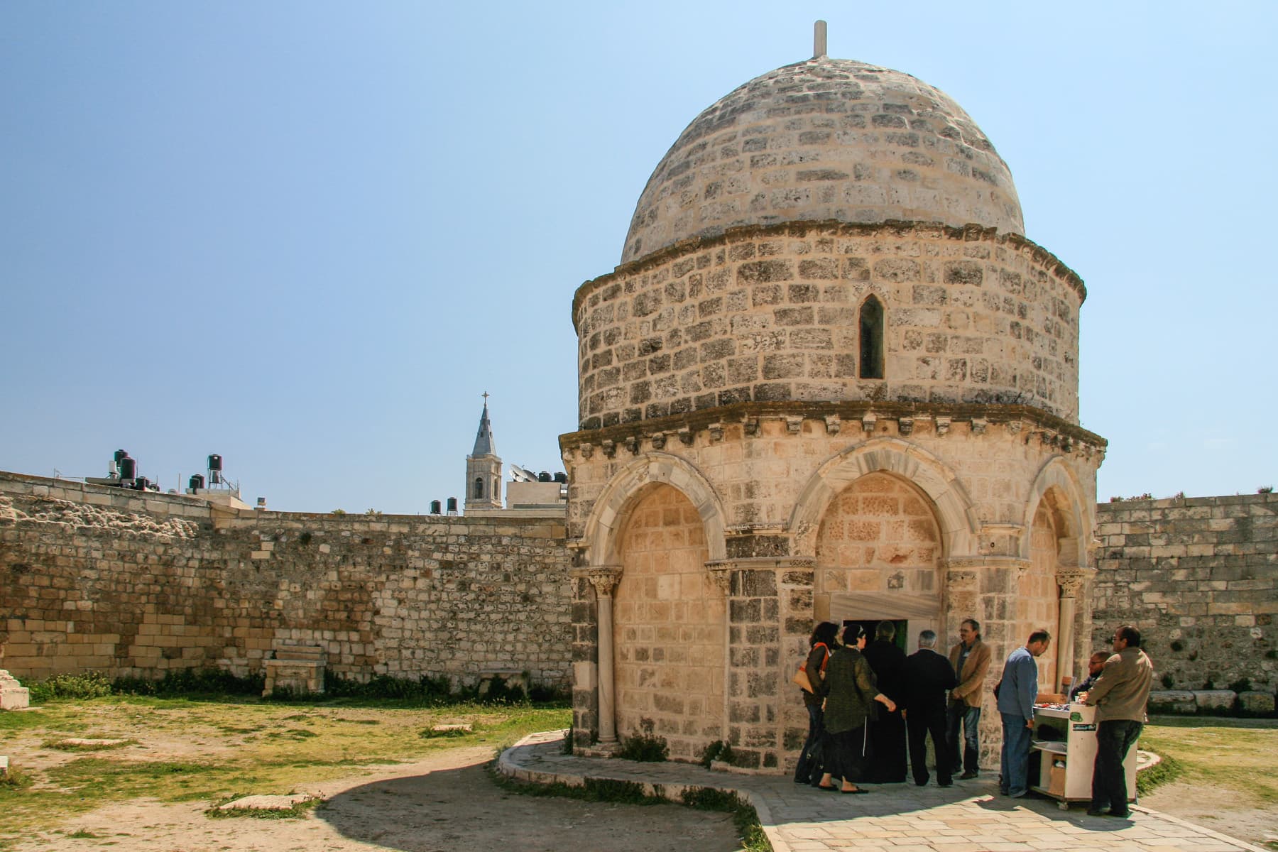 Exterior 1