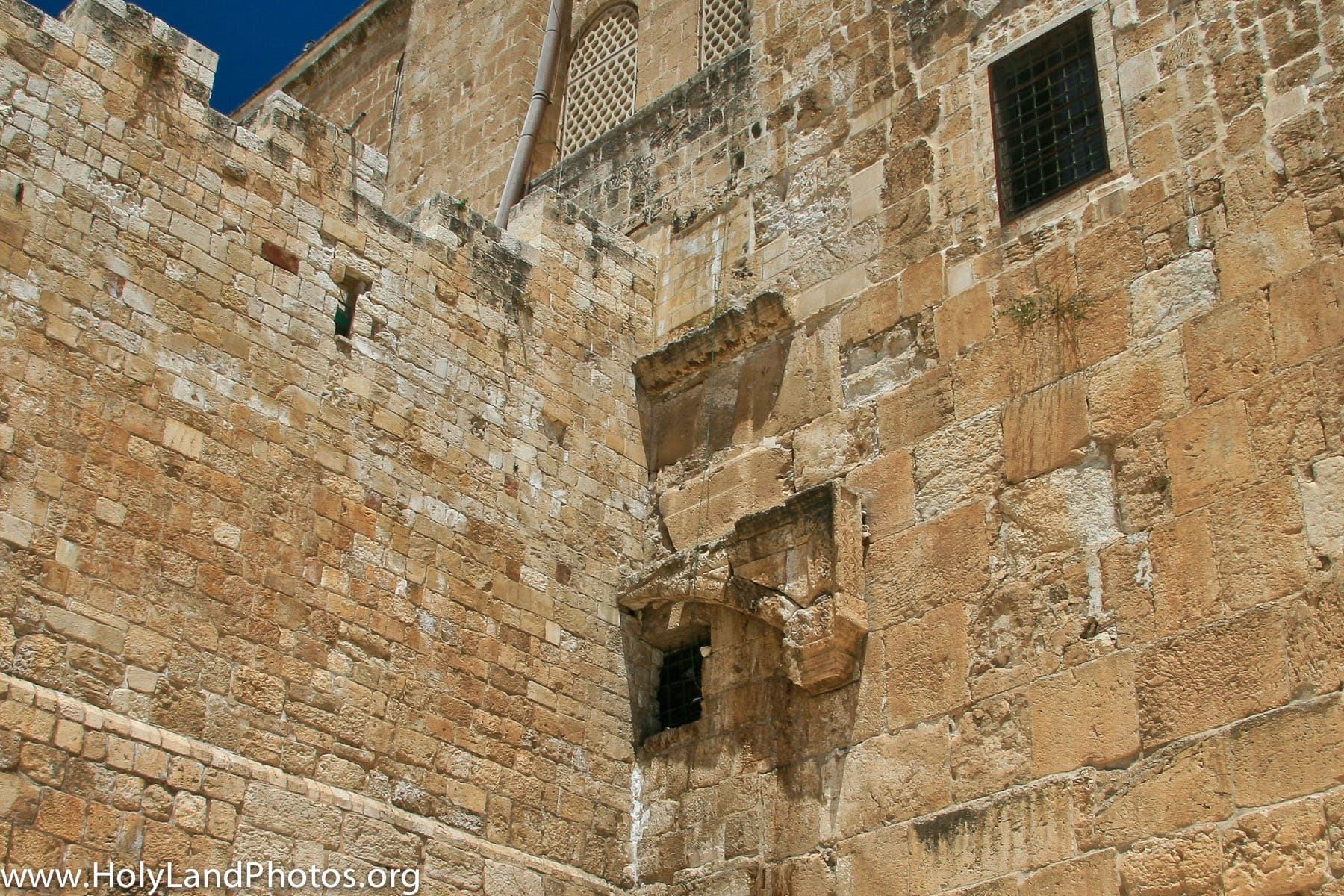 Double Gate Lintel