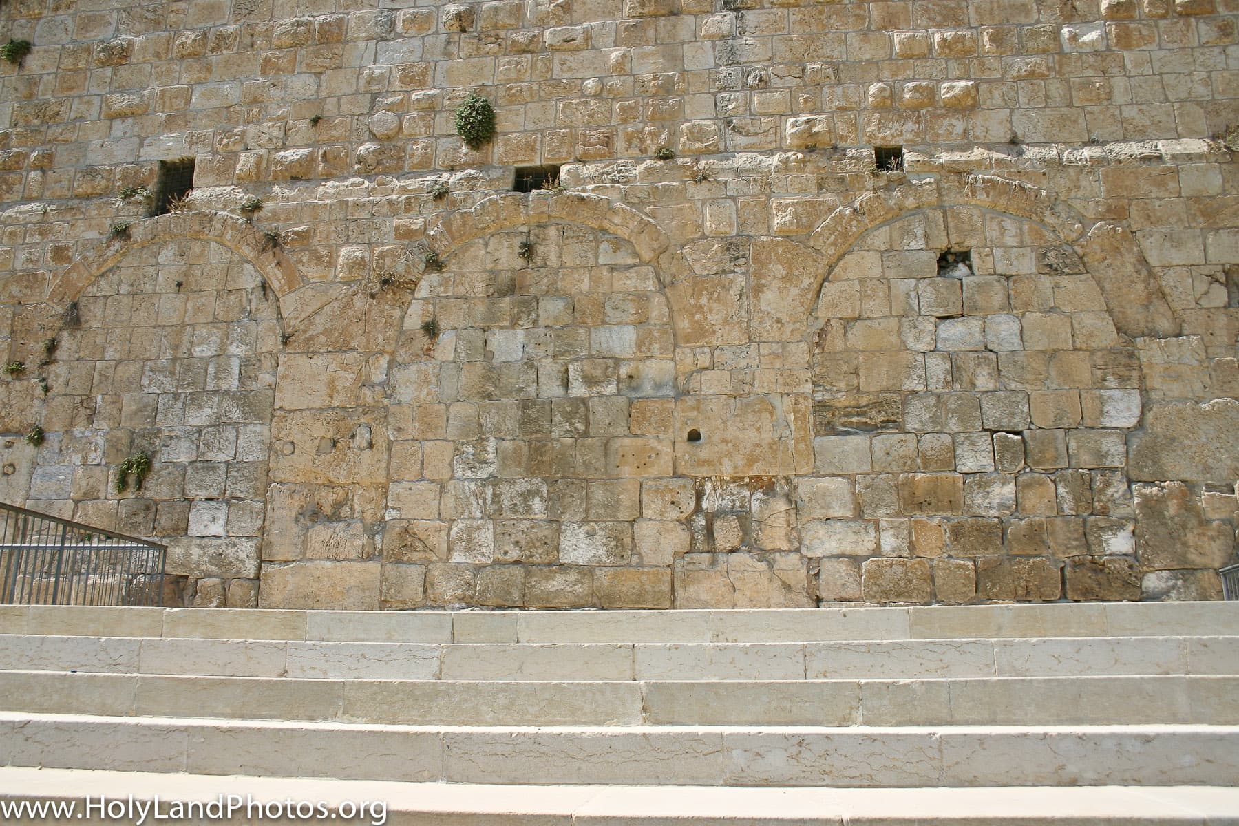 Triple Gate (Detail)