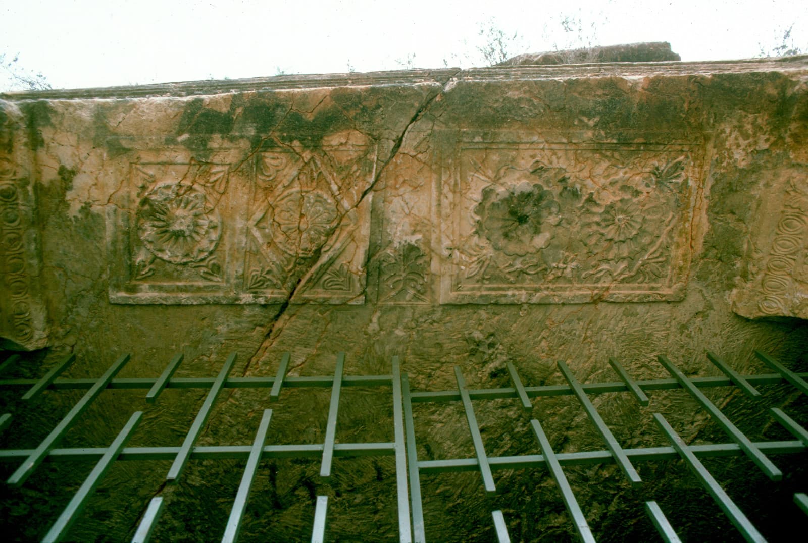 Lintel