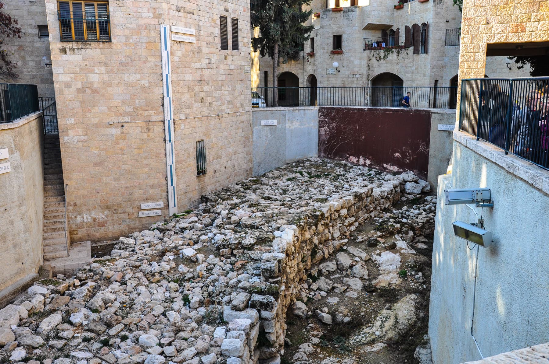 Broad Wall 2