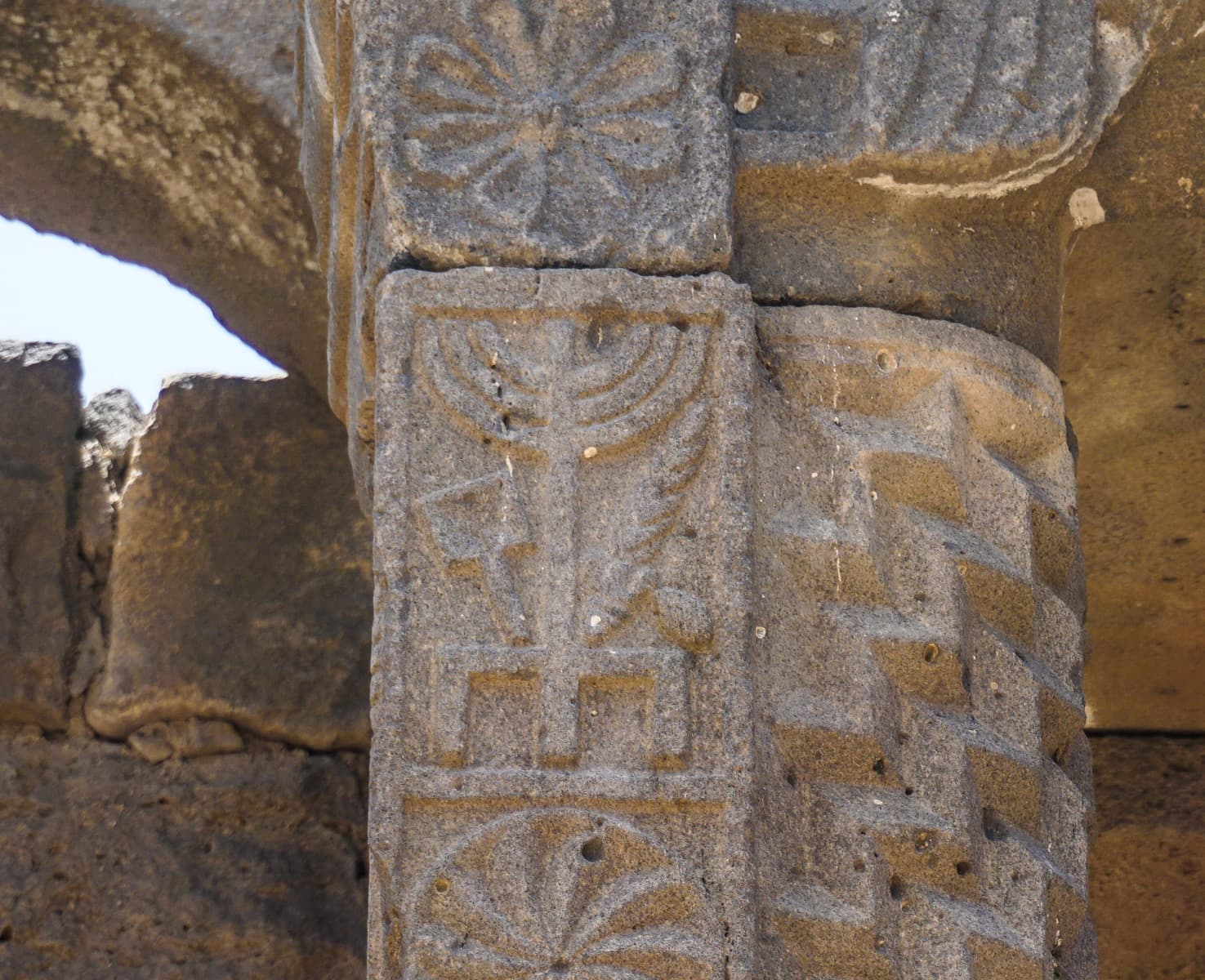 Menorah Detail