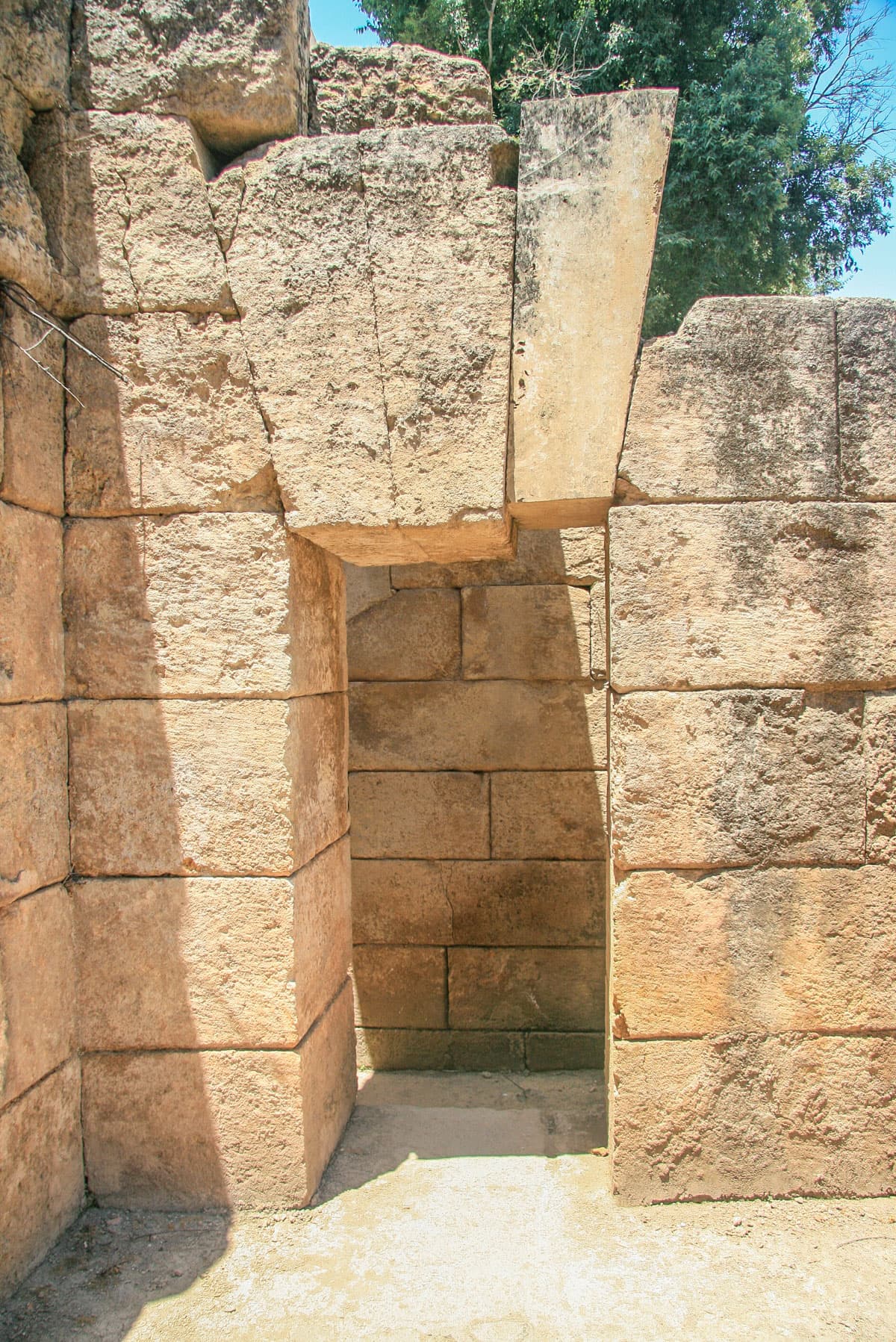 Arch and Keystone