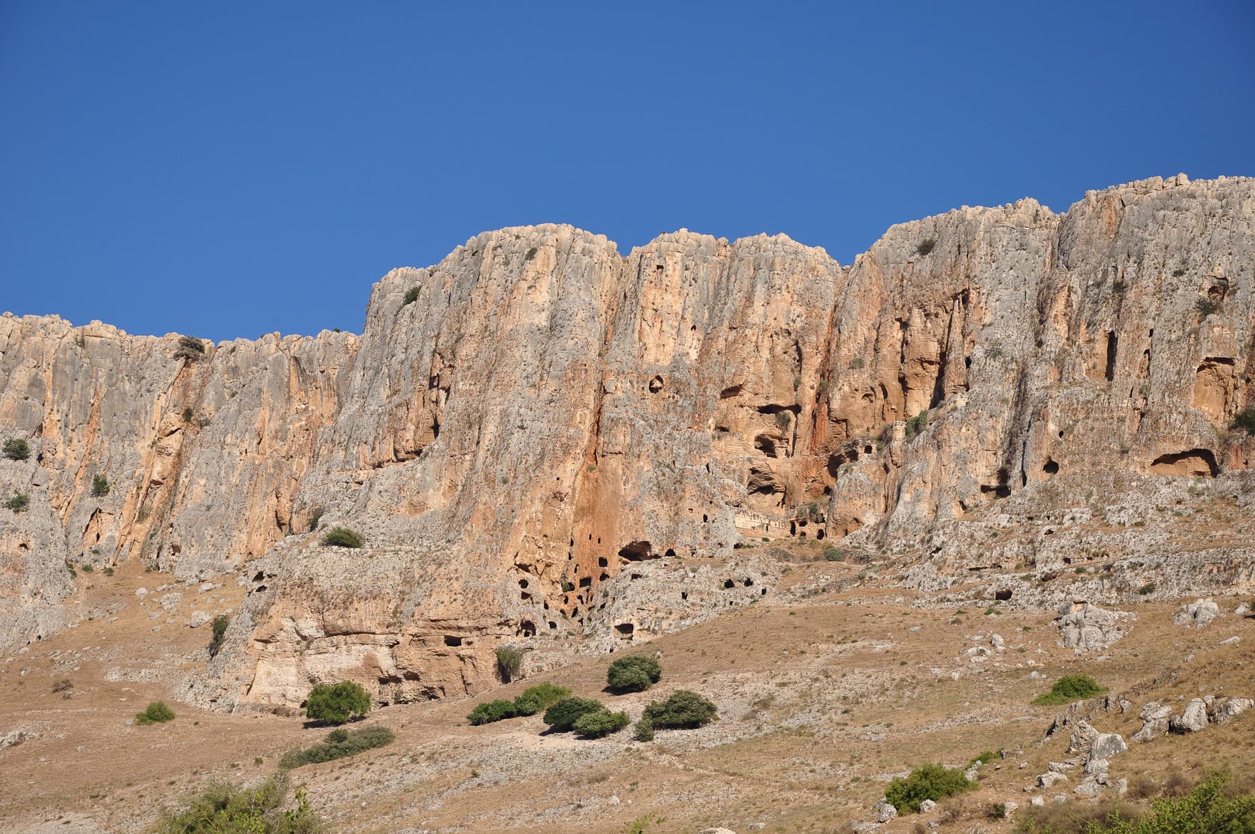 Cliff & Caves