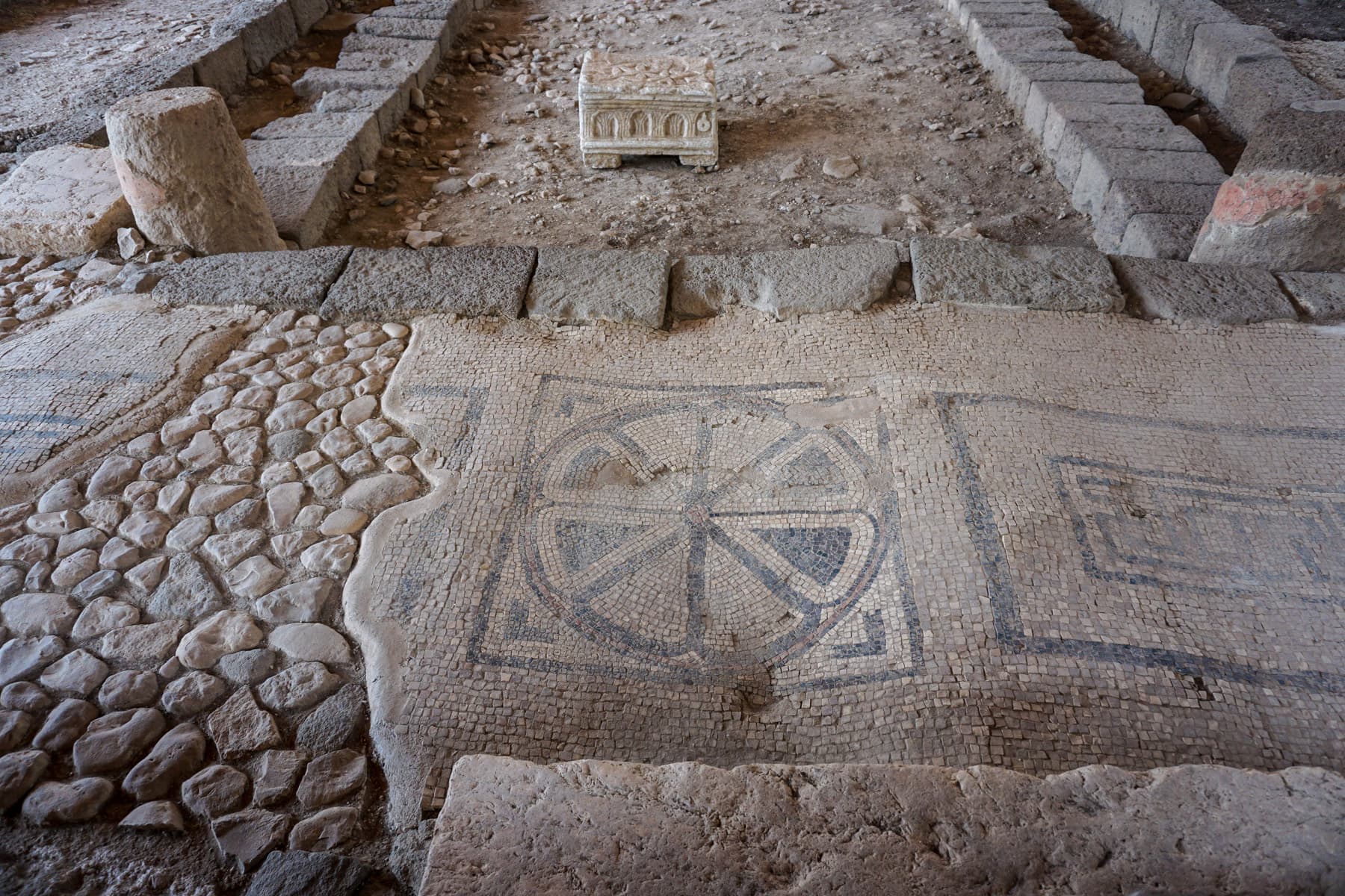 Synagogue Mosaic 2