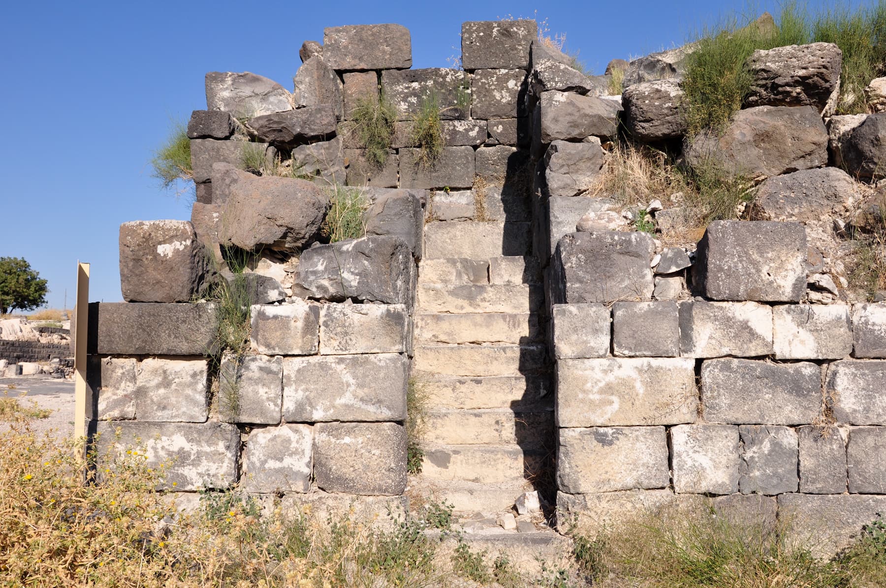 Kalybe & Staircase