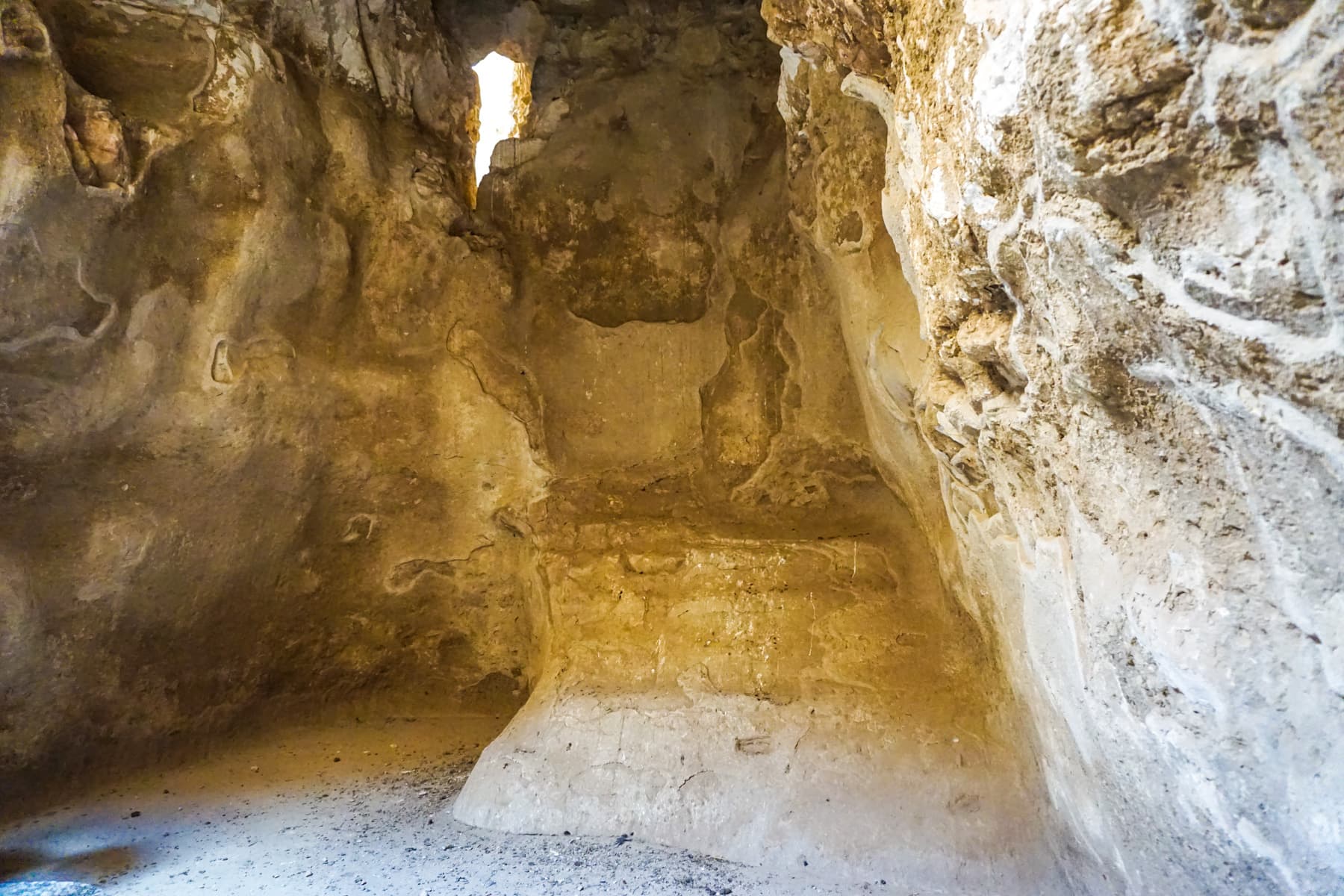 Cistern 2 Interior 1