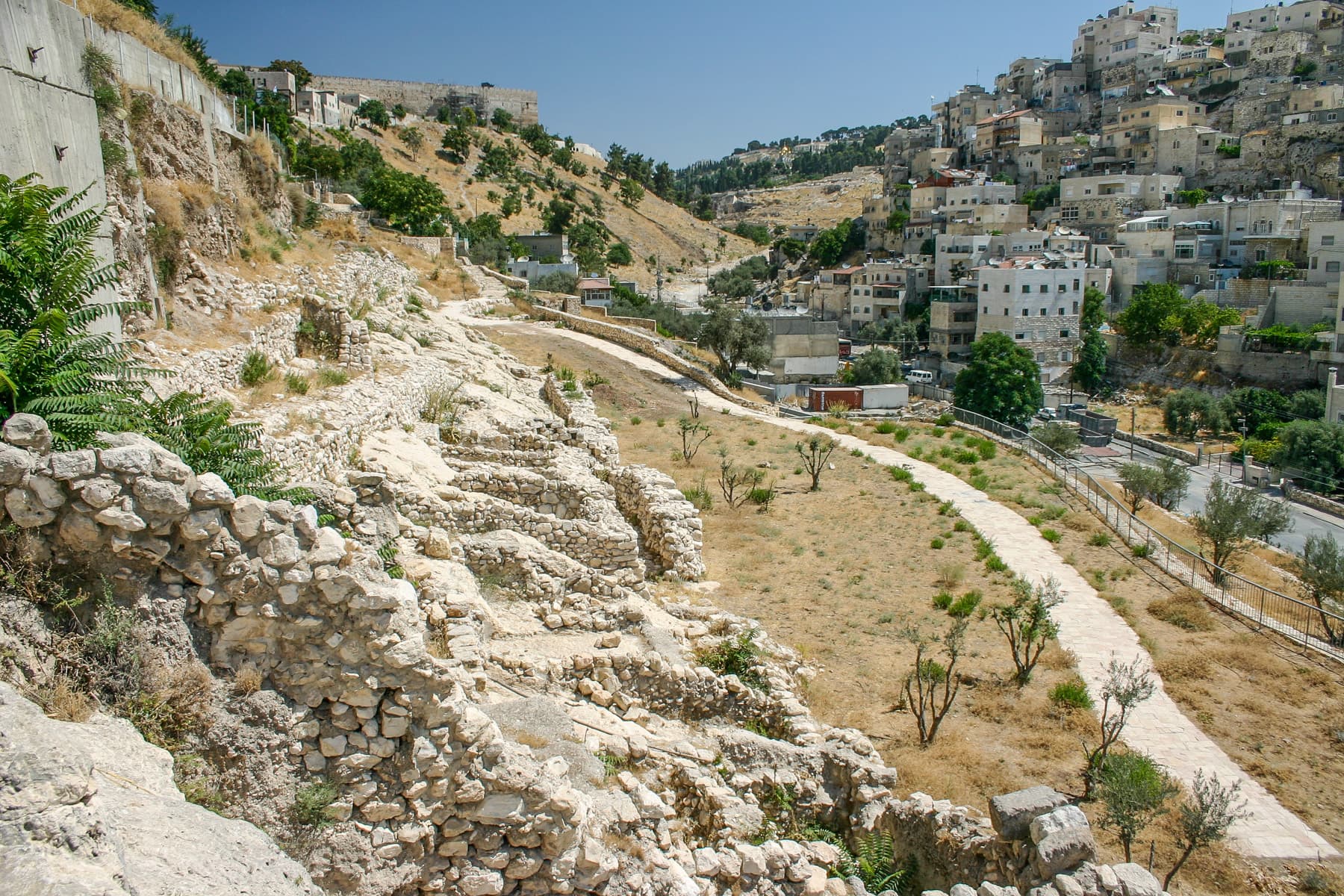 Houses and Wall (Area E)