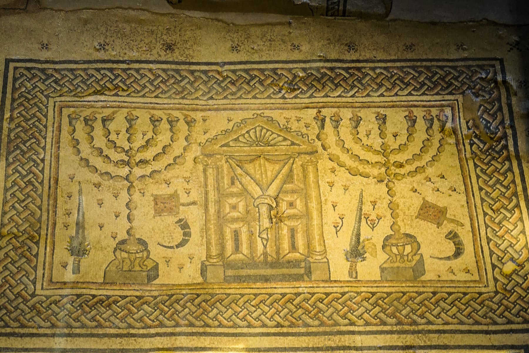Synagogue Torah Mosaic