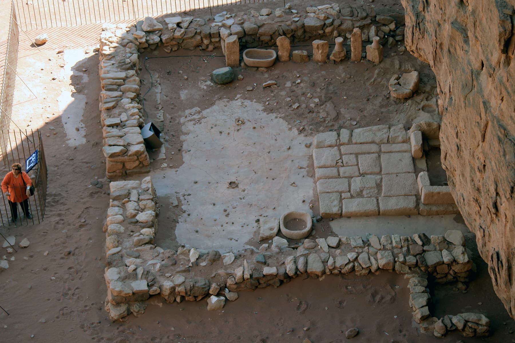 Temple 14