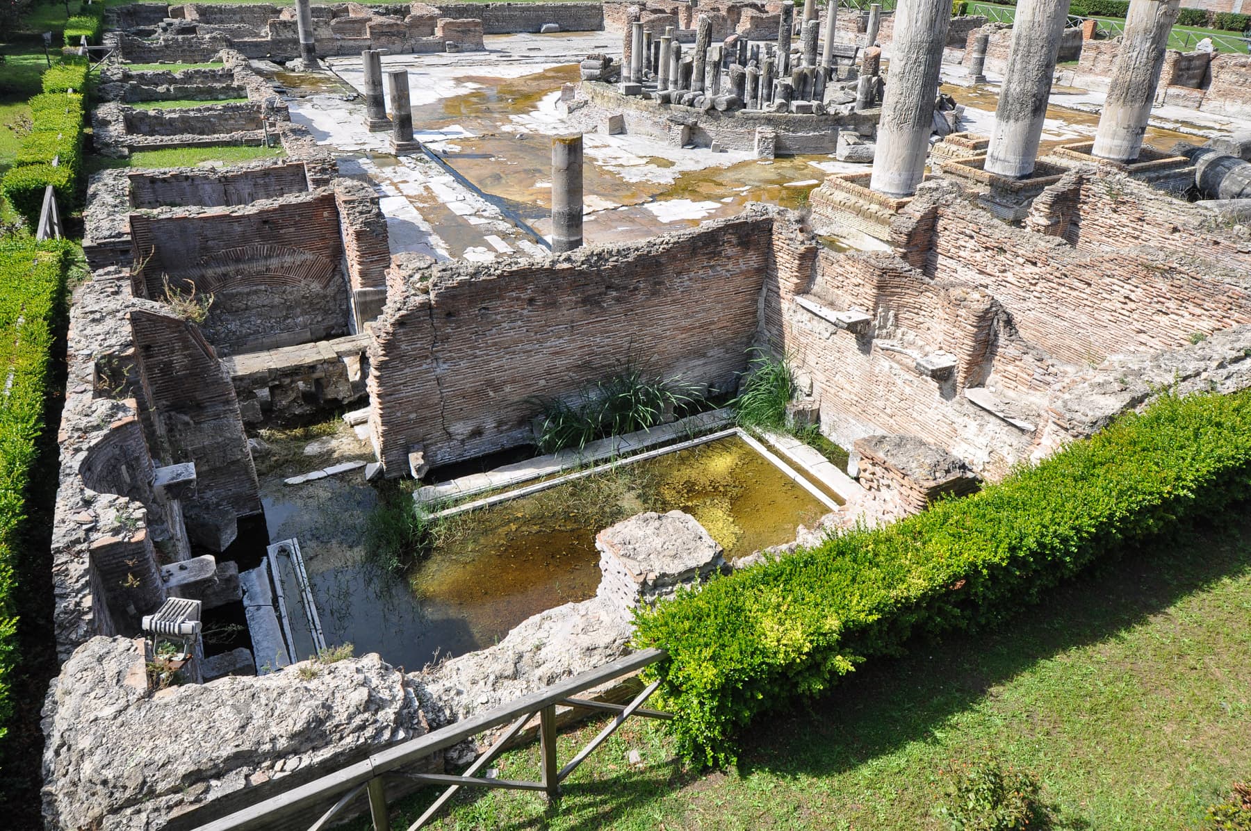 Macellum Latrine