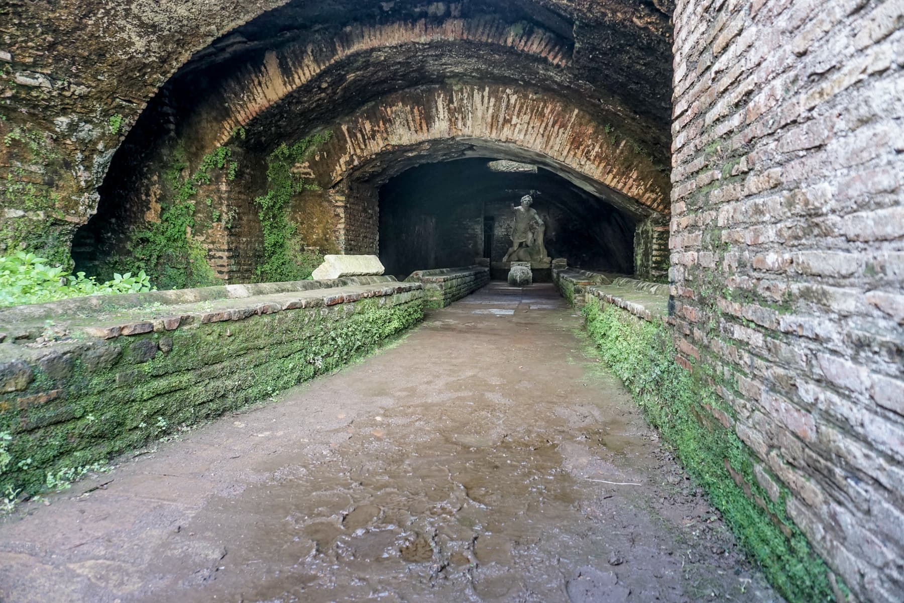 The Full Mithraeum
