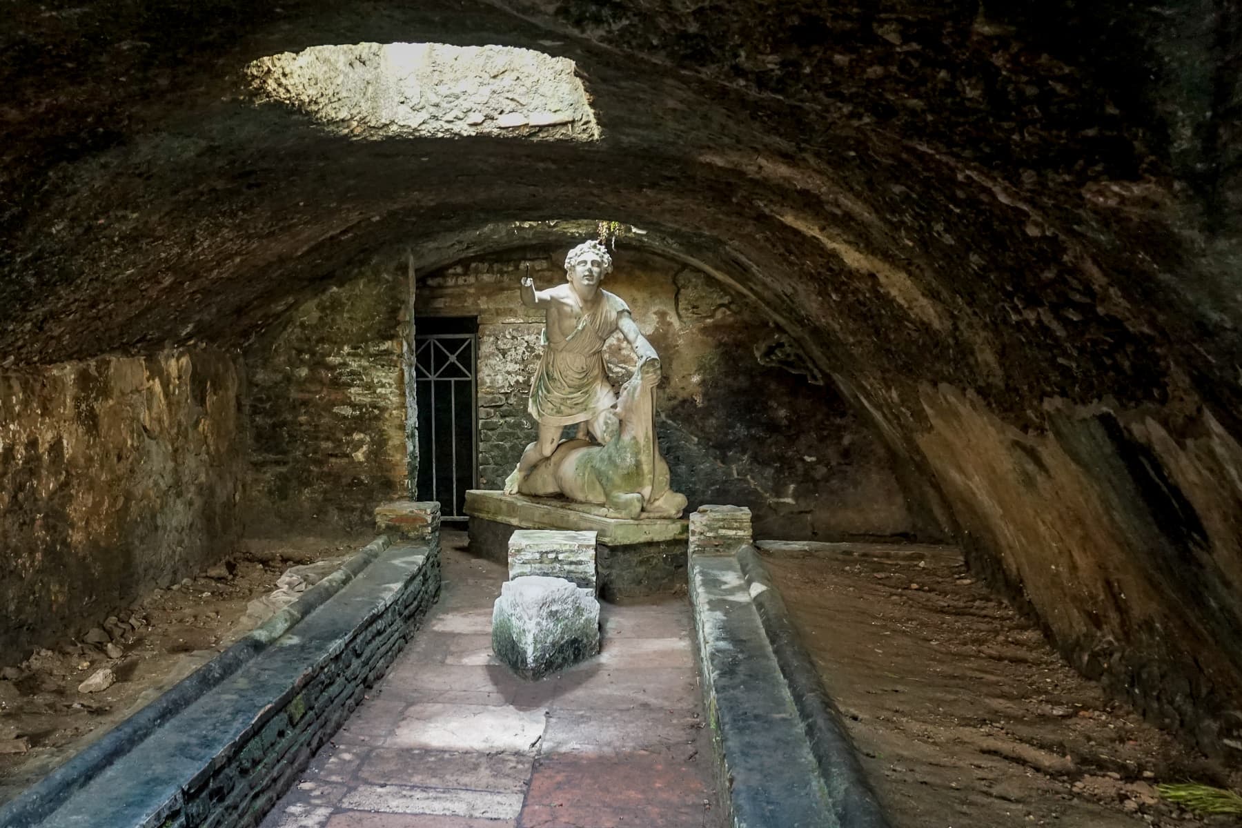 Focus of the Mithraeum