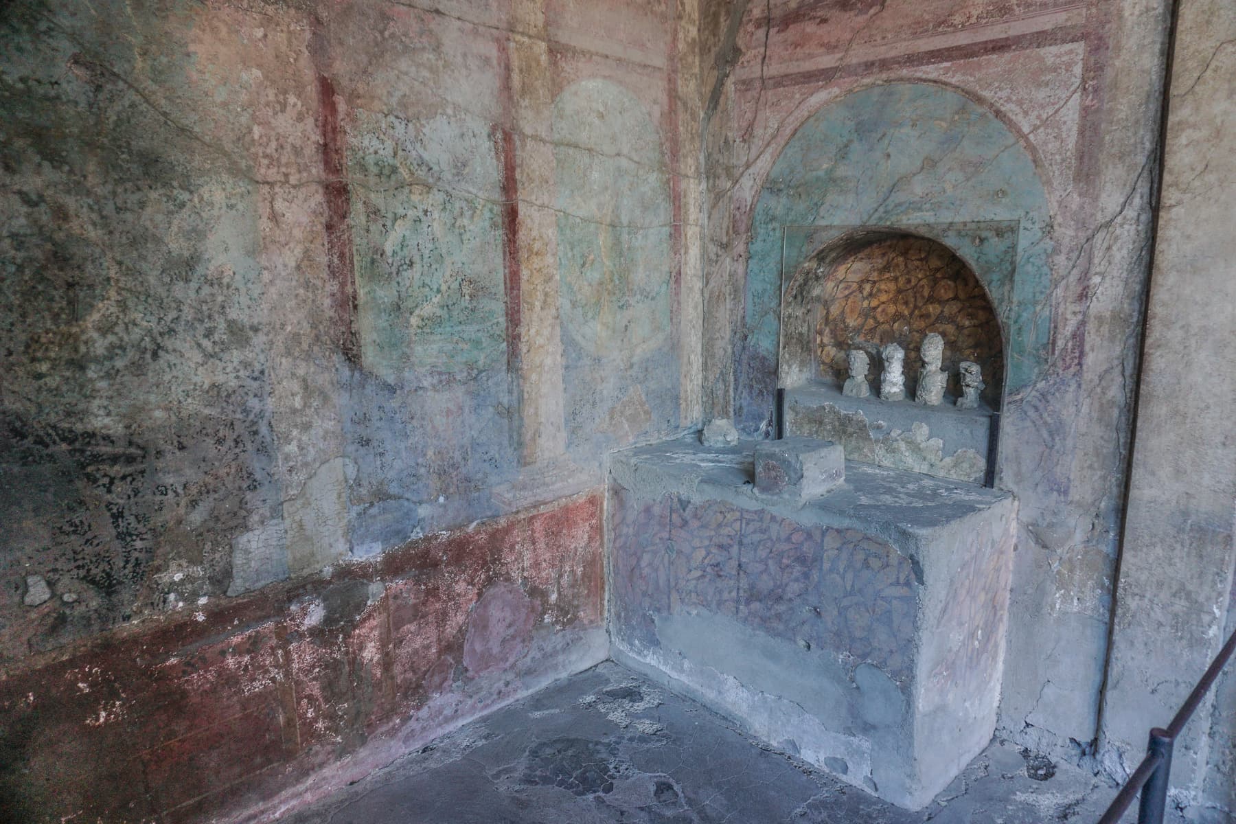 Family Worship Shrine