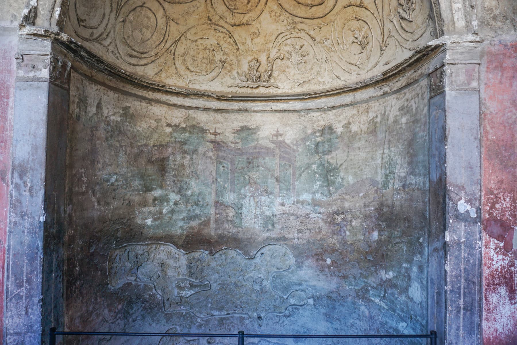 Alcove Fresco