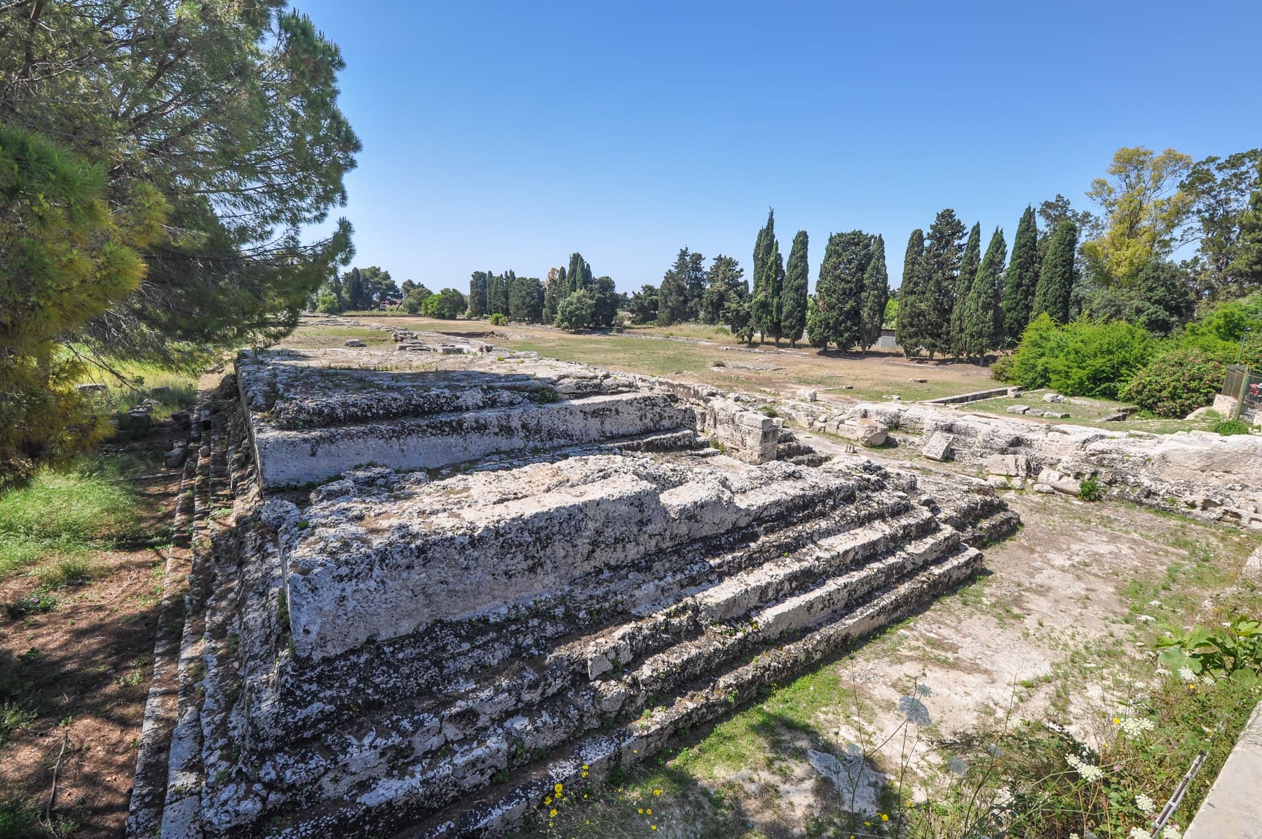 Altar of Hieron and Plaza