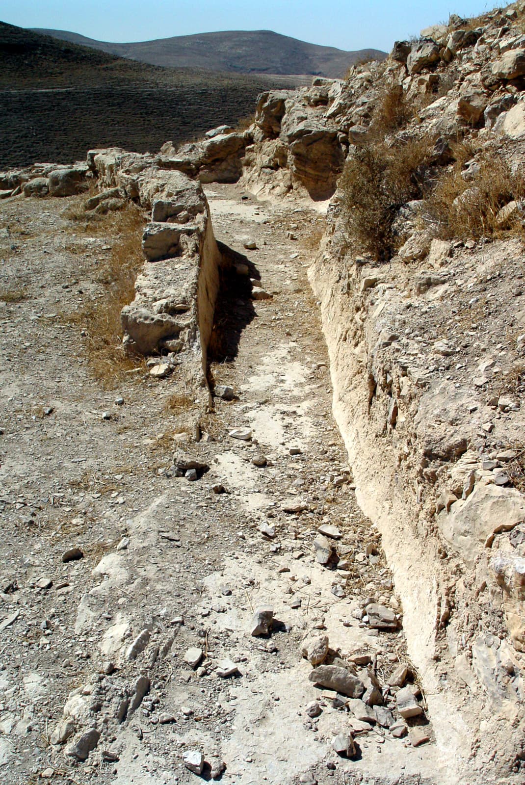 Aqueduct Channel