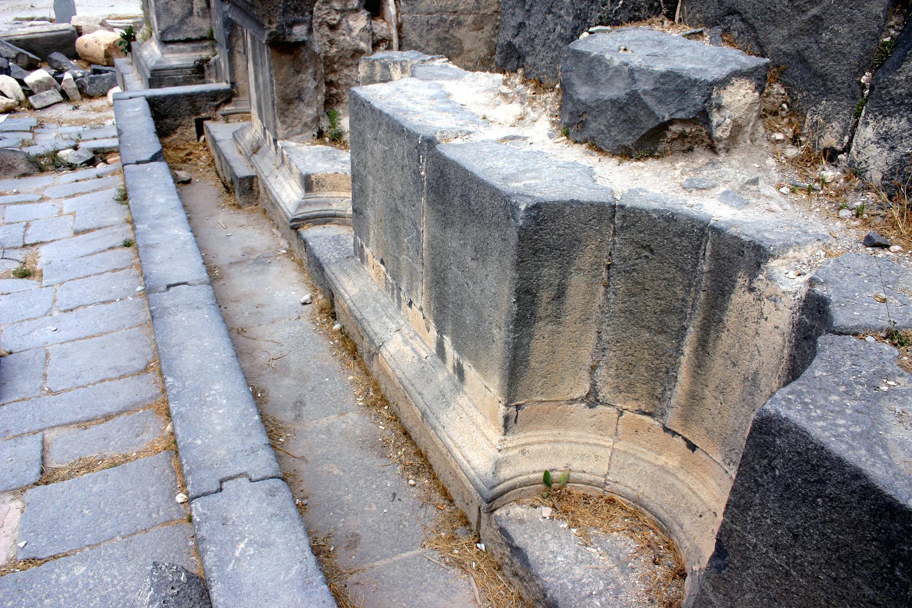 Nymphaeum Detail