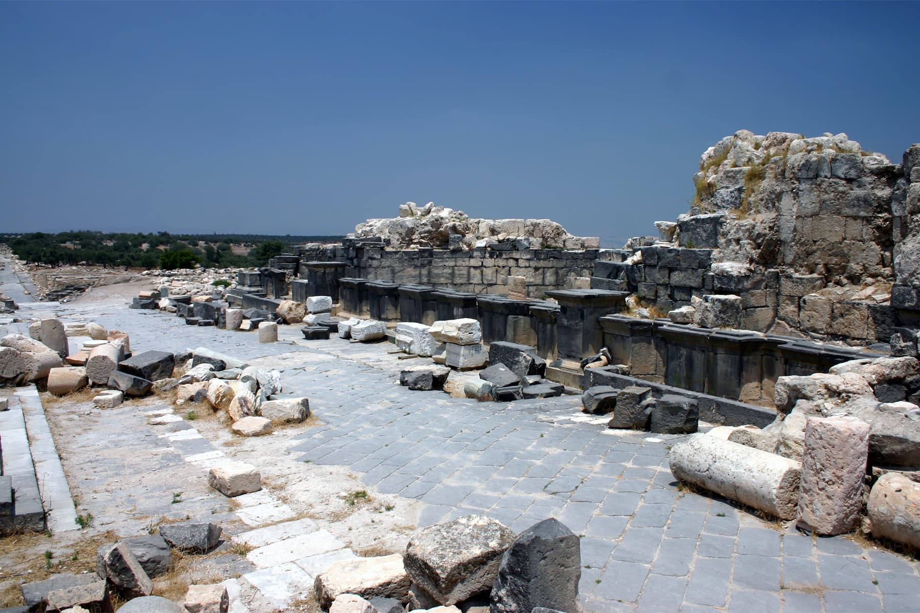 Nymphaeum & Street