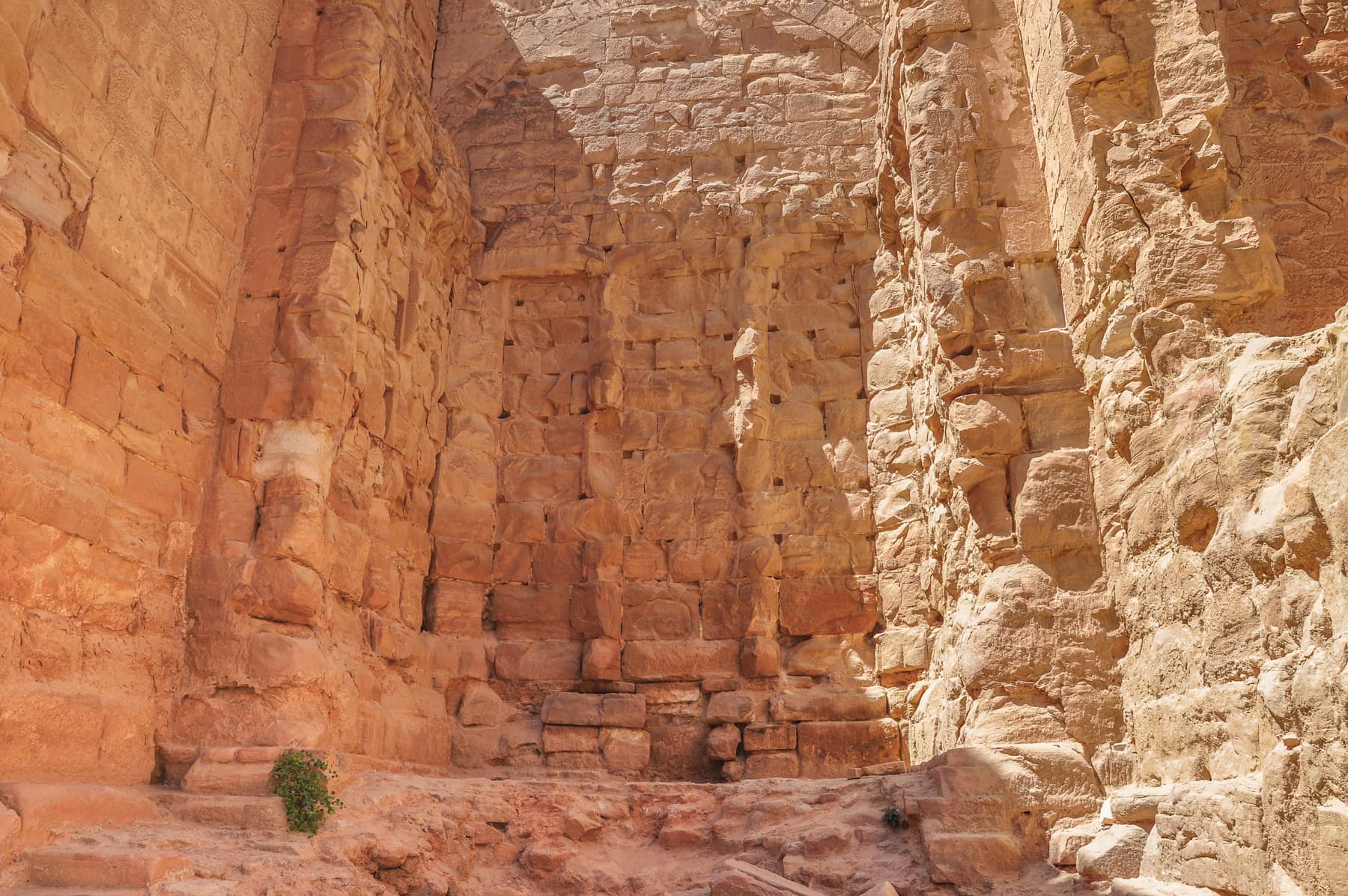 Qasr al-Bint Cult Room