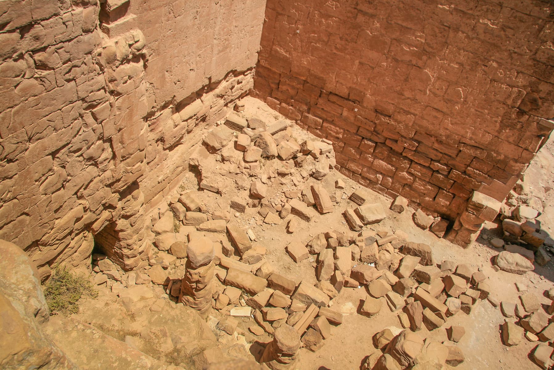 Qasr al-Bint Interior