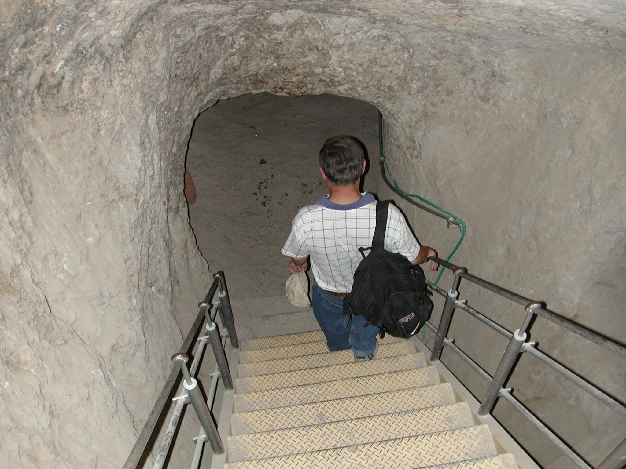 Diagonal Tunnel 2
