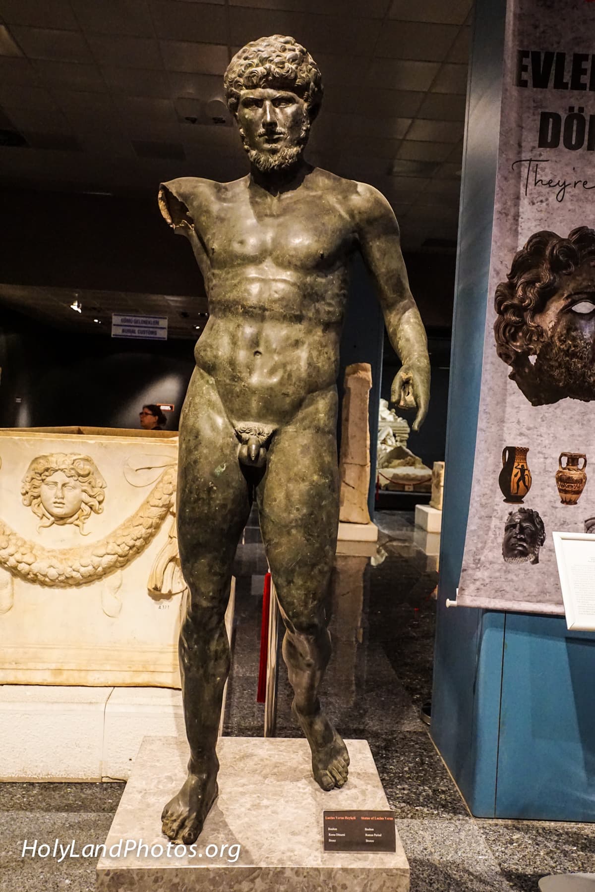 Emperor Verus as Divine