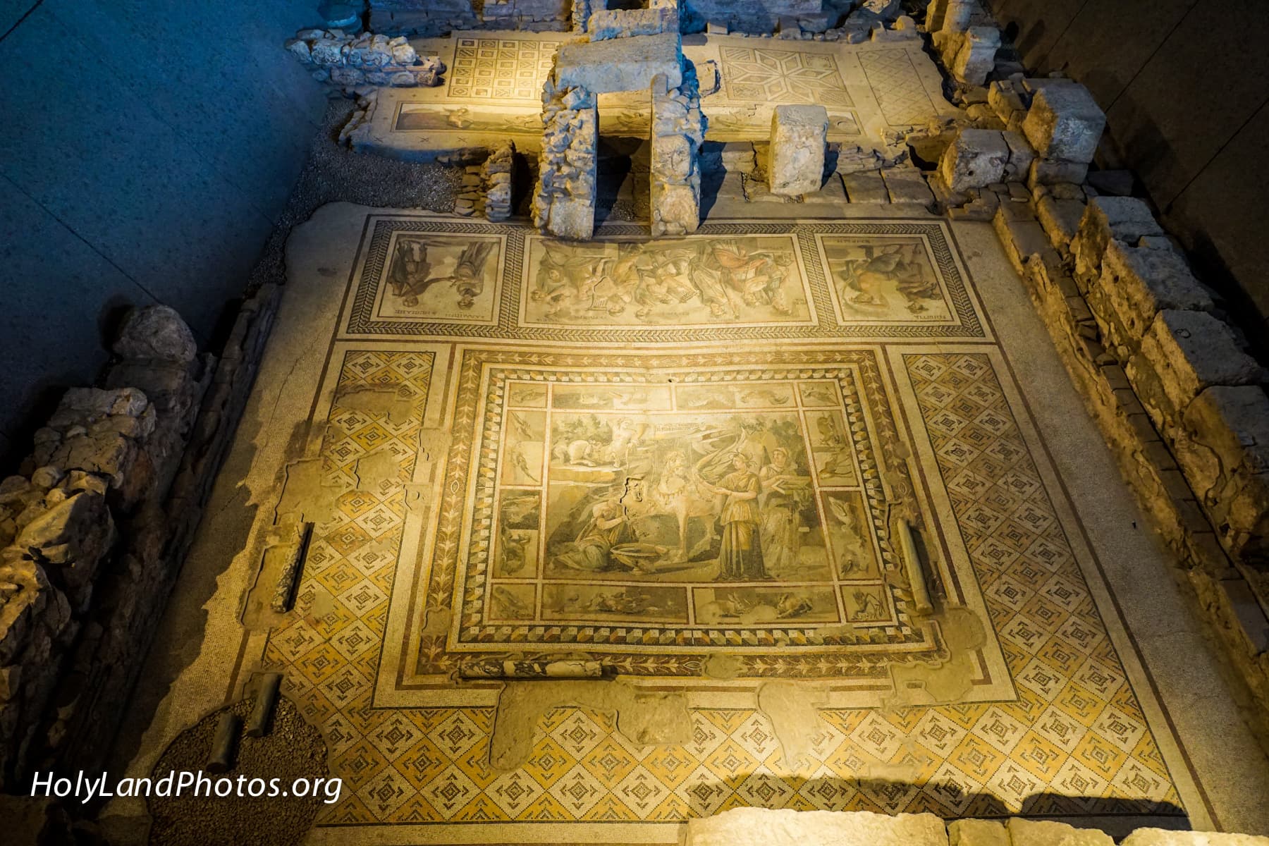 Villa Mosaic