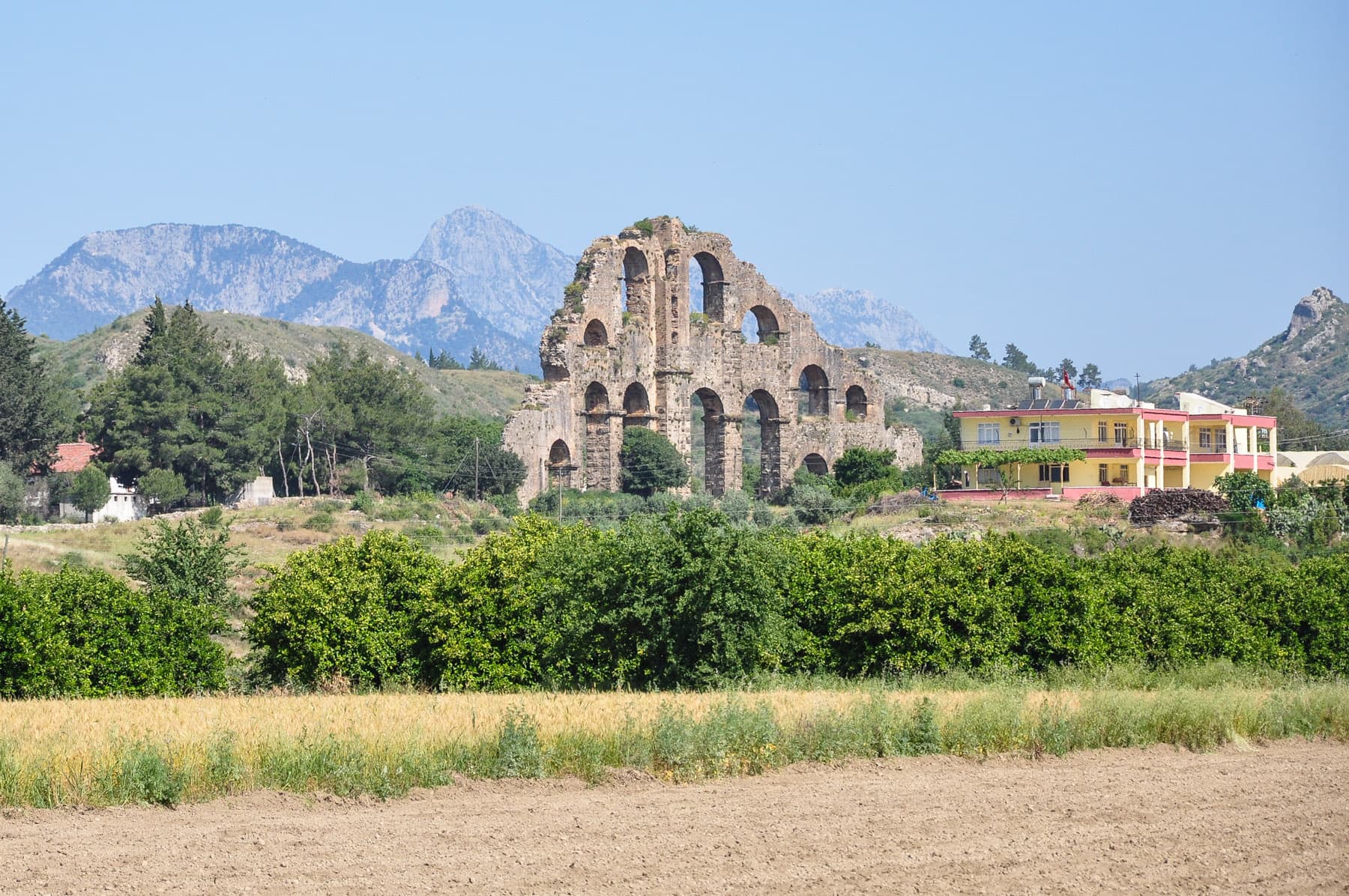 Aqueduct 1