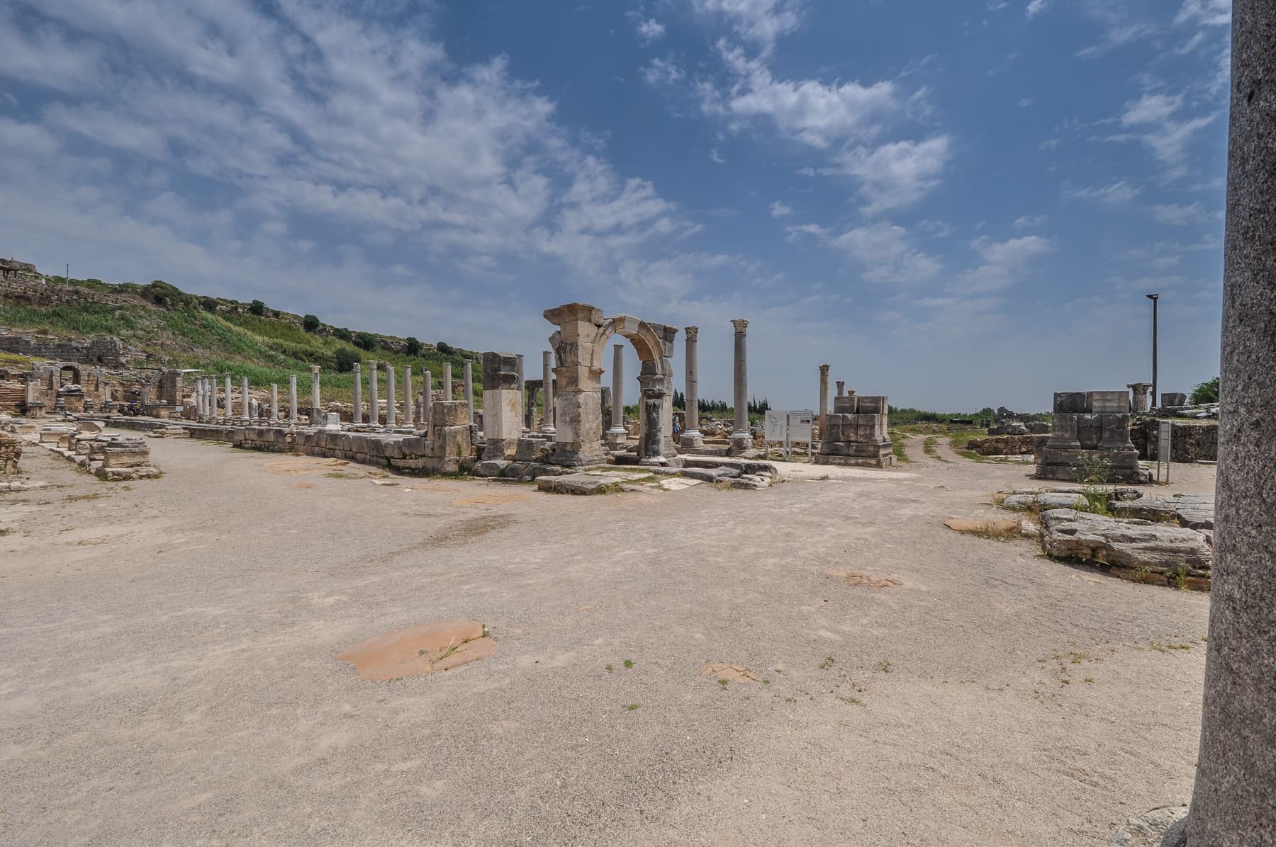 Tetrapylon