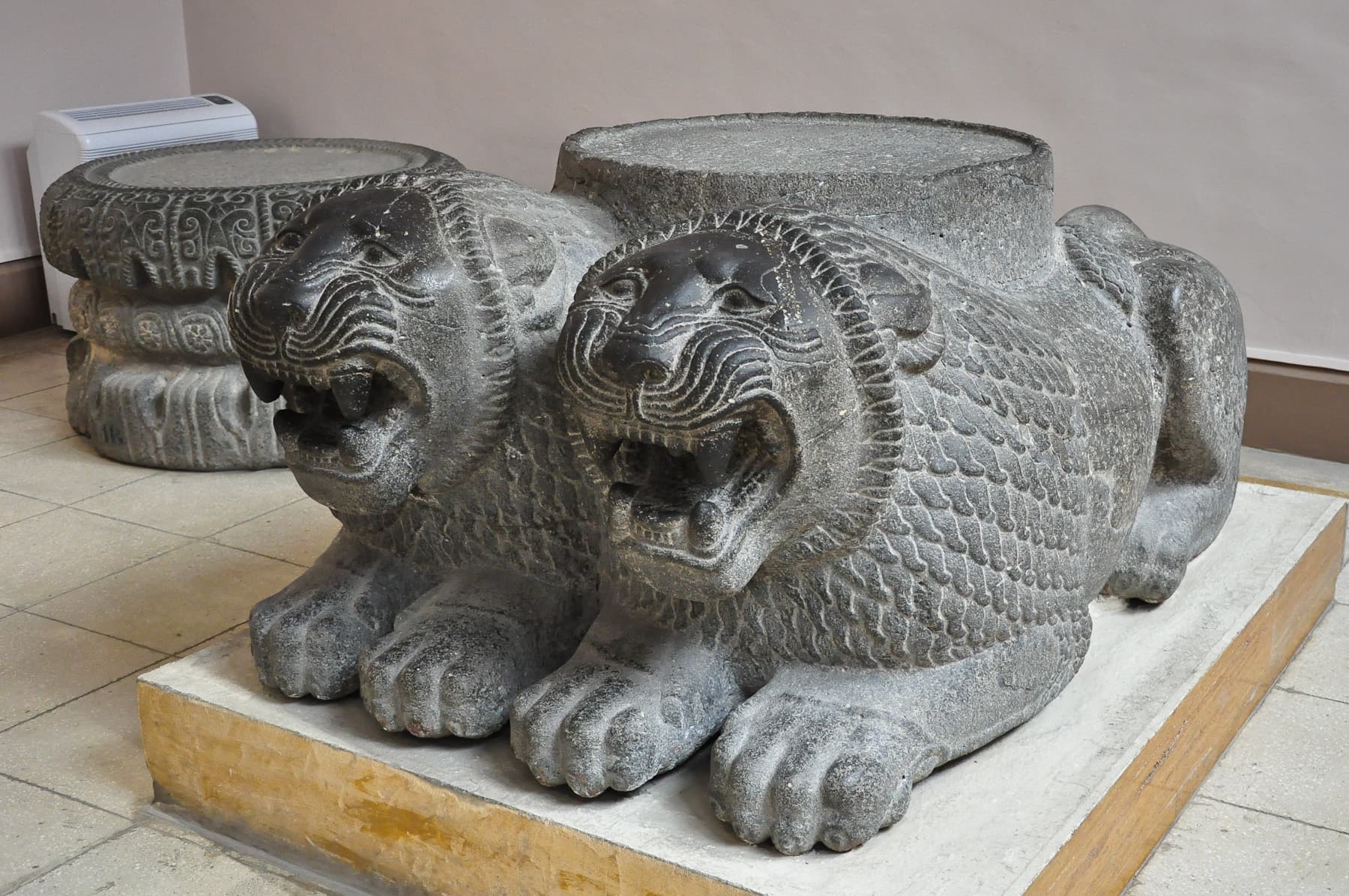 Pair of Lions Column Base 1