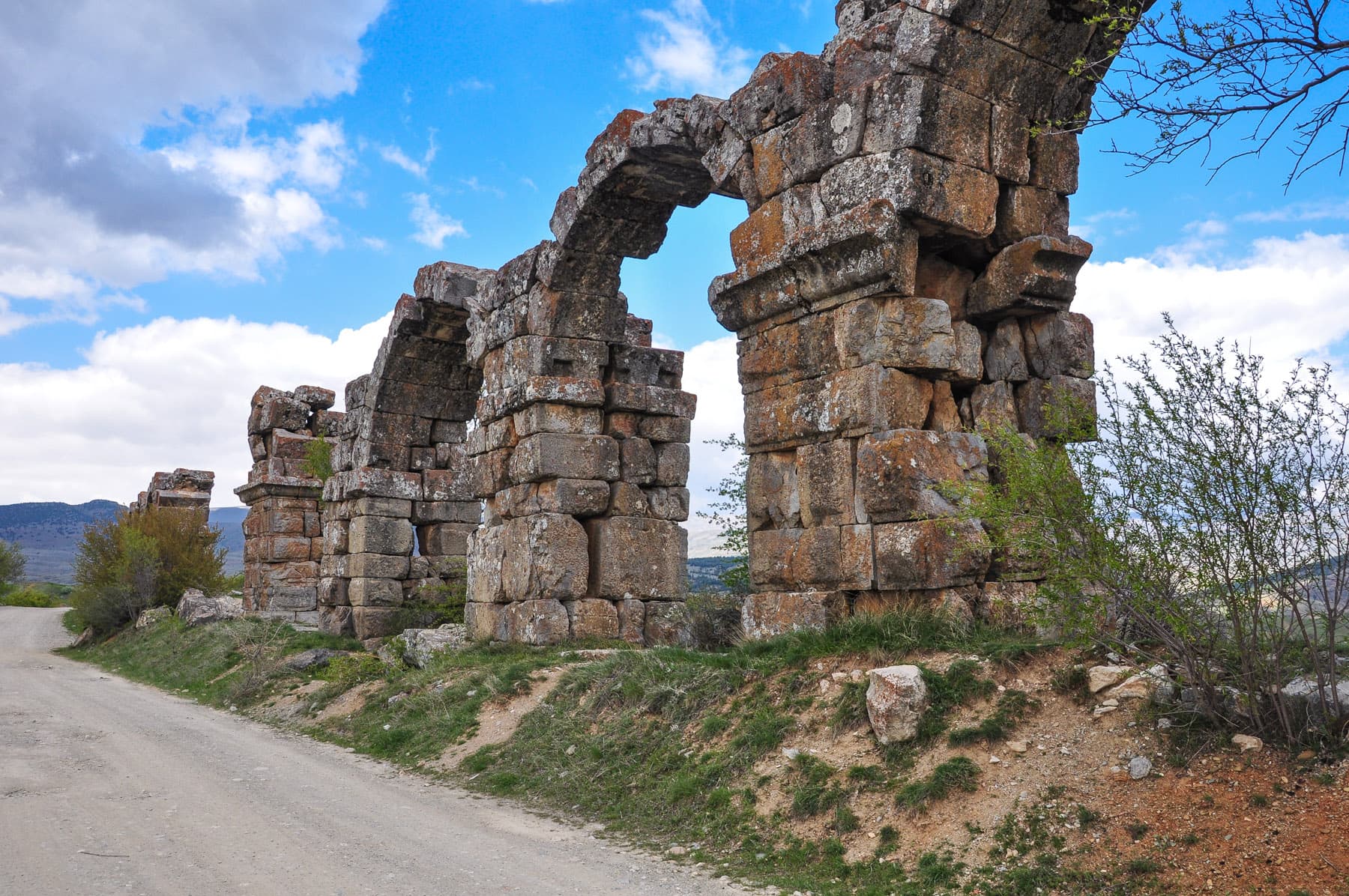 Roman Aqueduct (2)