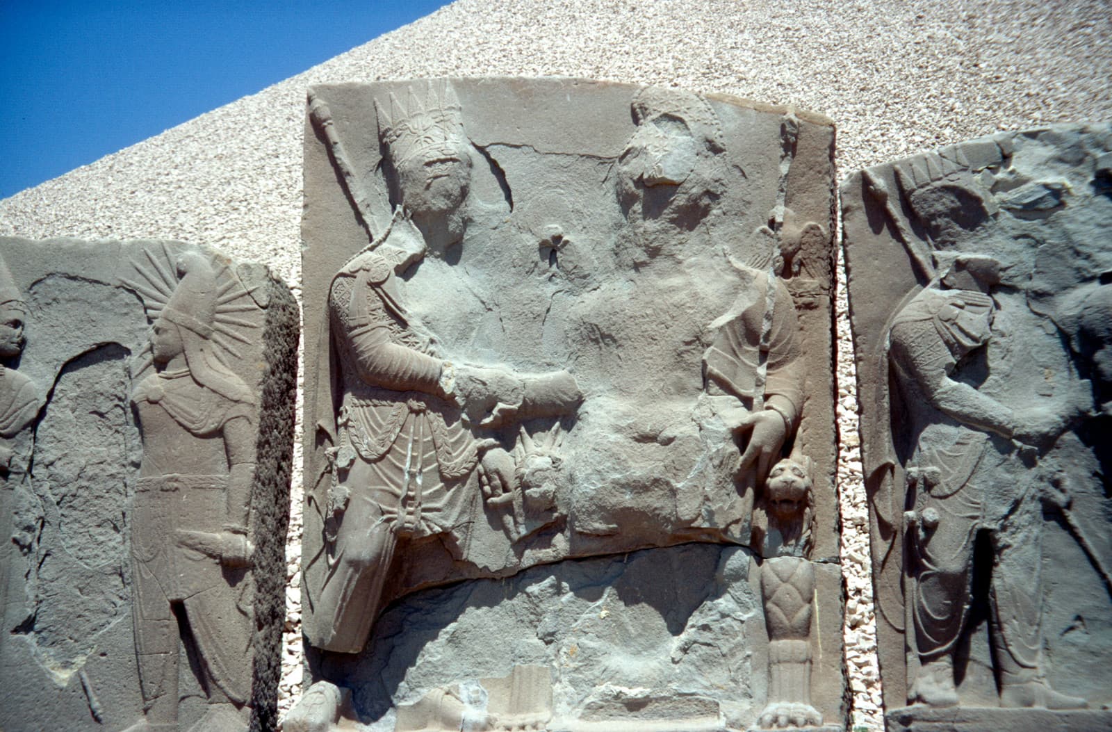 West Terrace King and Zeus
