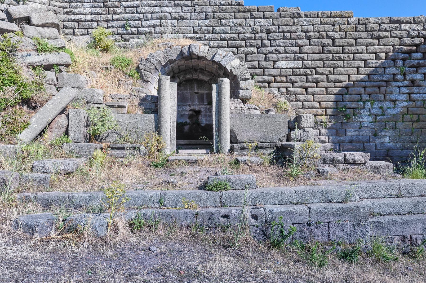 Monumetal Tomb 2