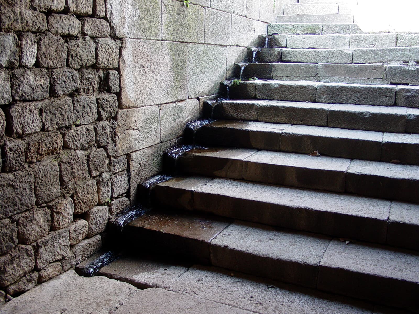 Tunnel Stairs