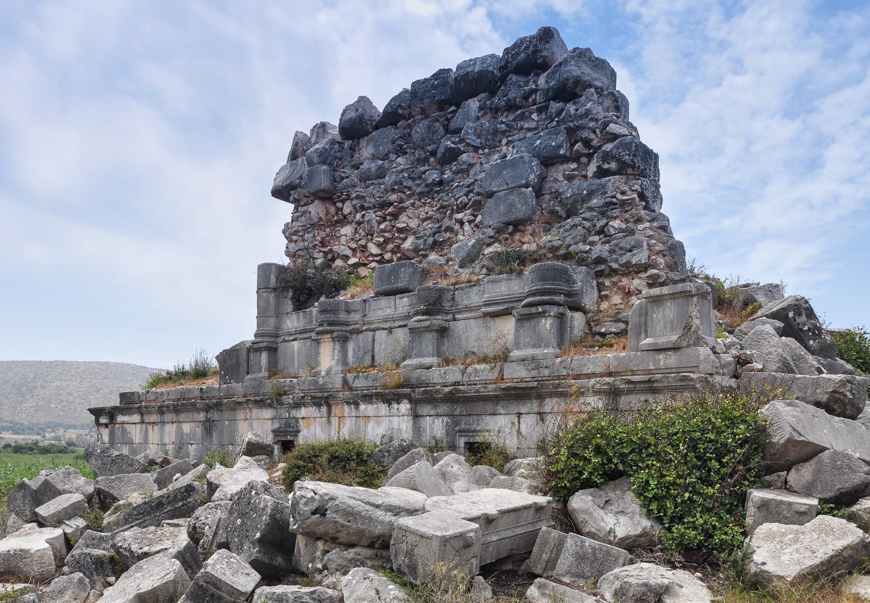 Temple–Tomb Construction