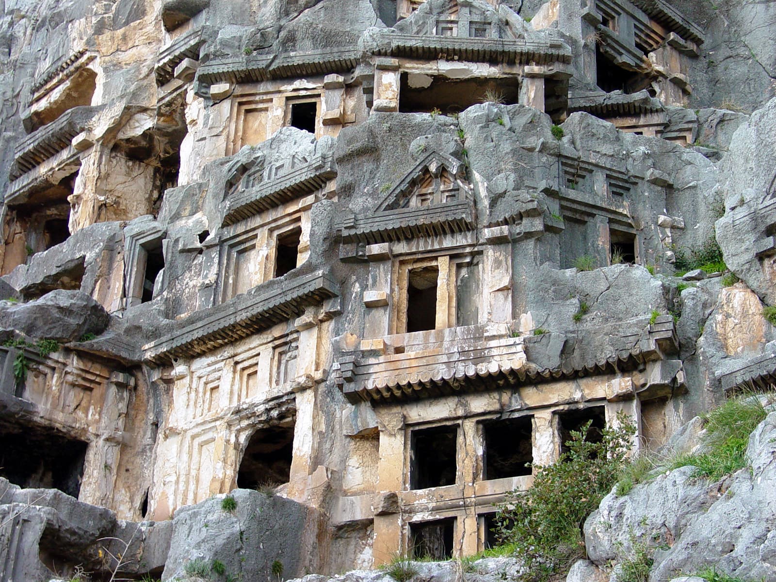 Tombs Details