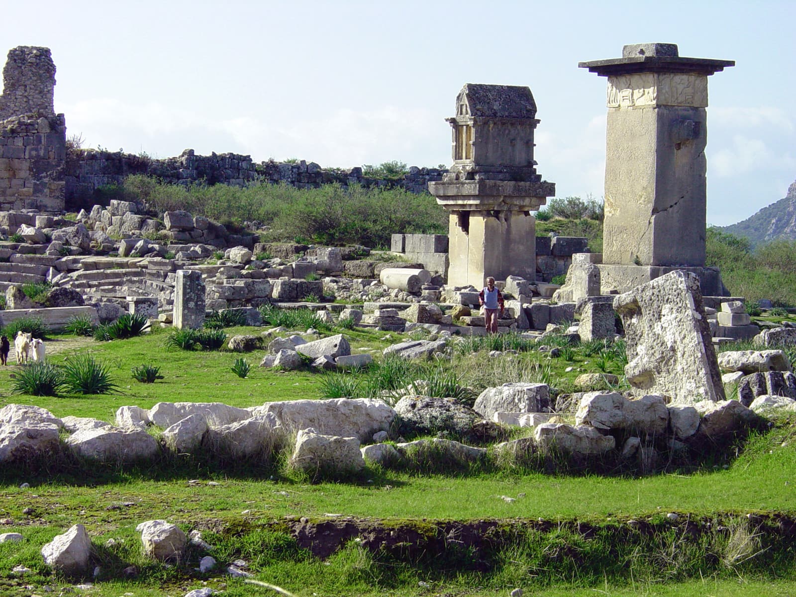 Tombs and Agora 2