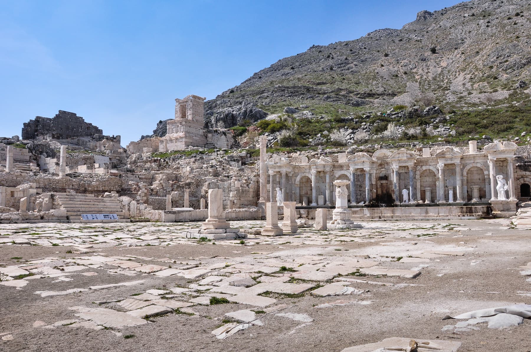 Upper Agora