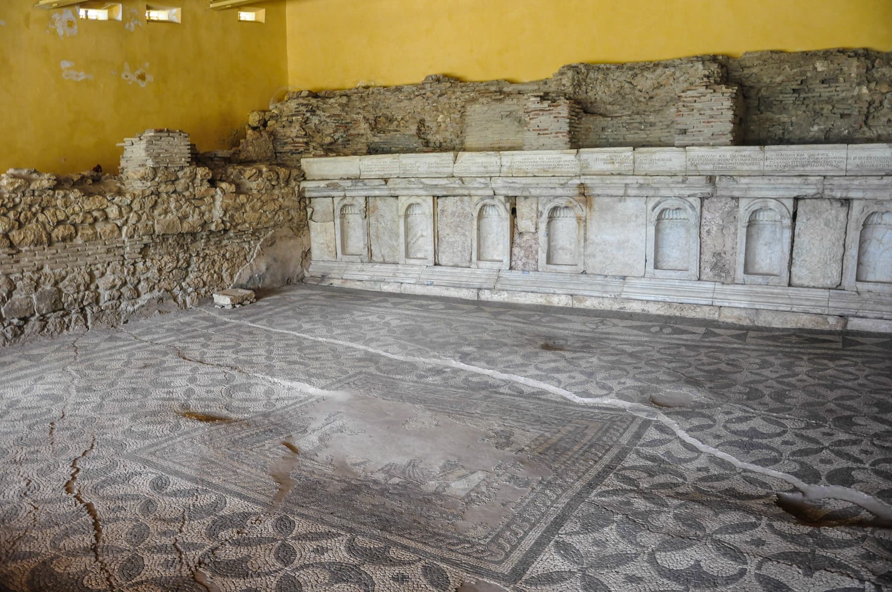 Library of Neron 2